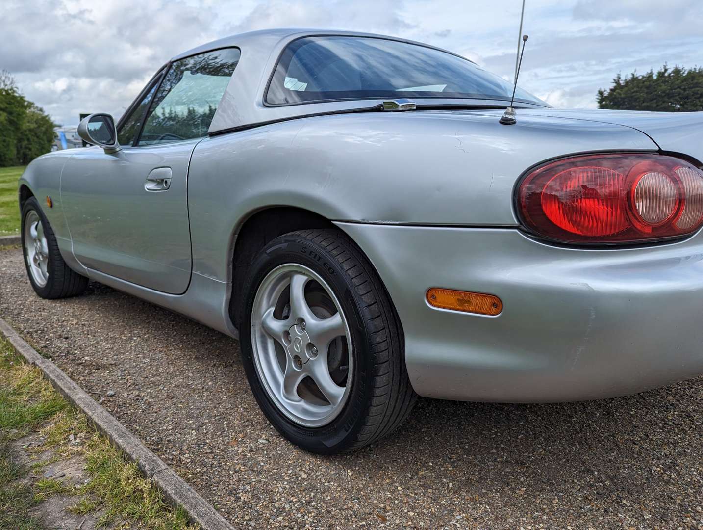 <p>2003 MAZDA MX-5 1.8I</p>