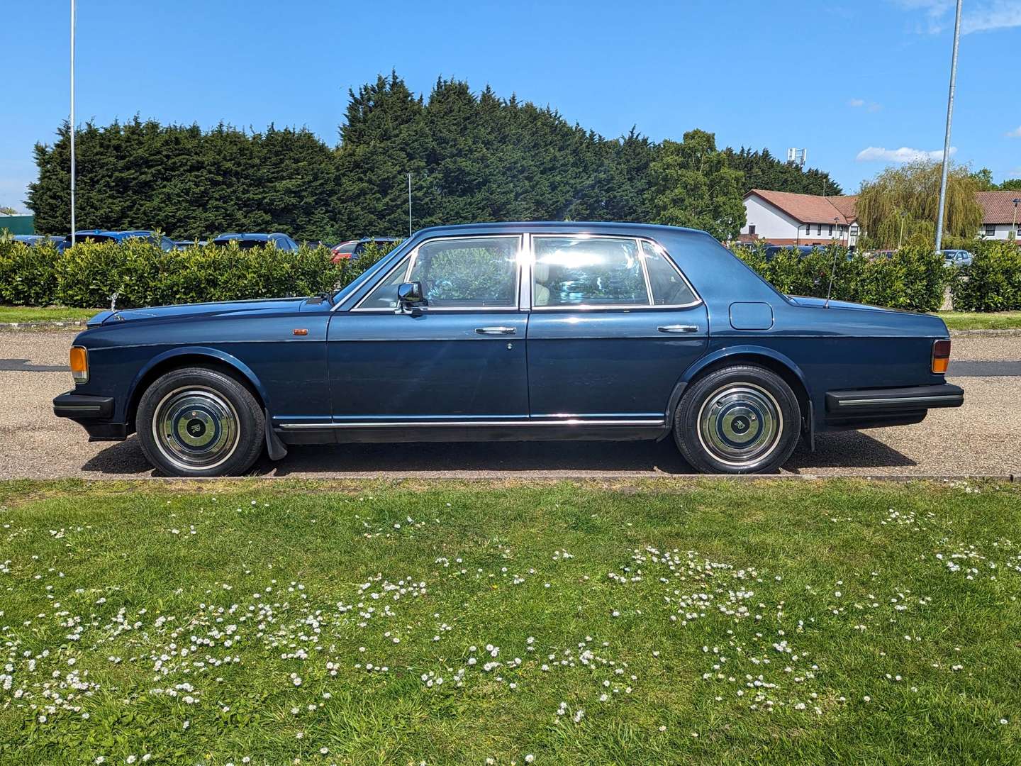 <p>1987 ROLLS ROYCE SILVER SPIRIT</p>