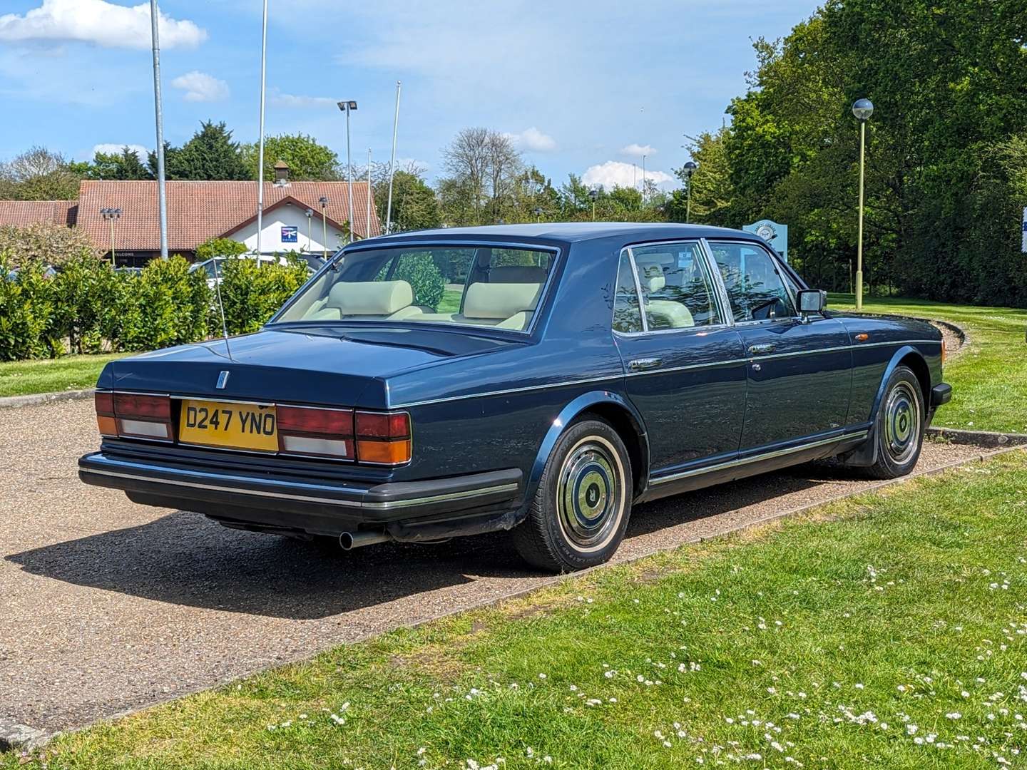 <p>1987 ROLLS ROYCE SILVER SPIRIT</p>