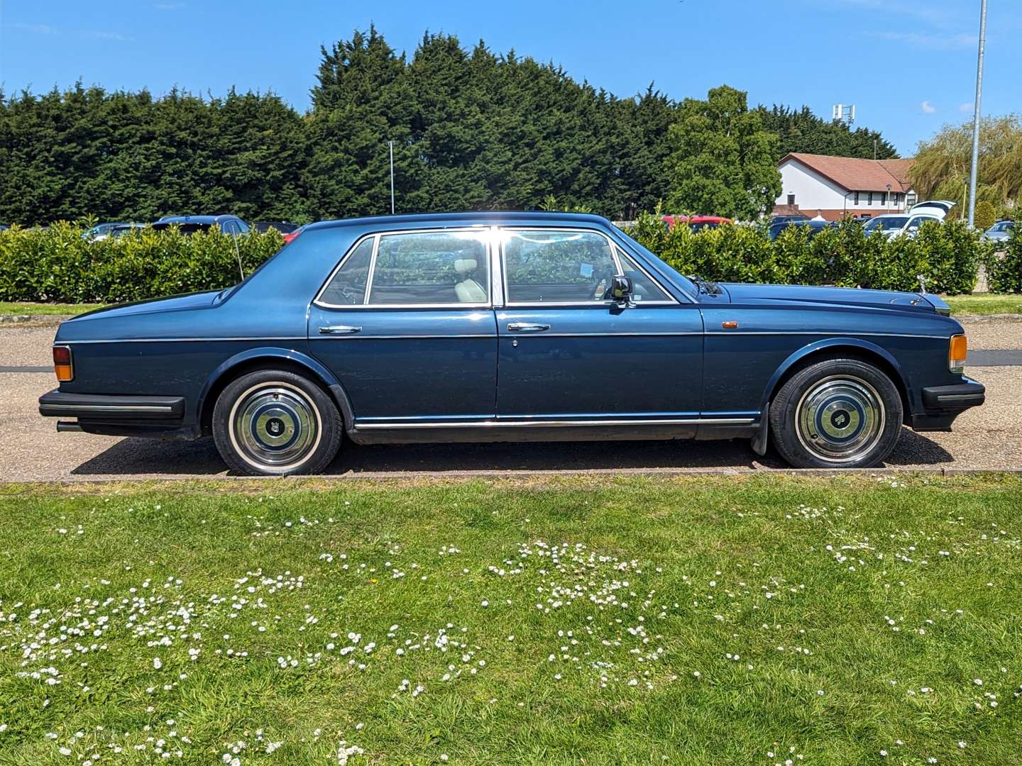 <p>1987 ROLLS ROYCE SILVER SPIRIT</p>