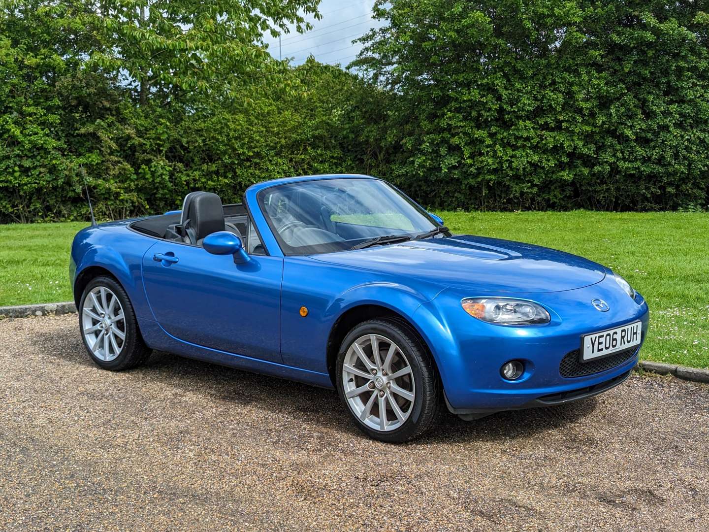 <p>2006 MAZDA MX-5 SPORT</p>