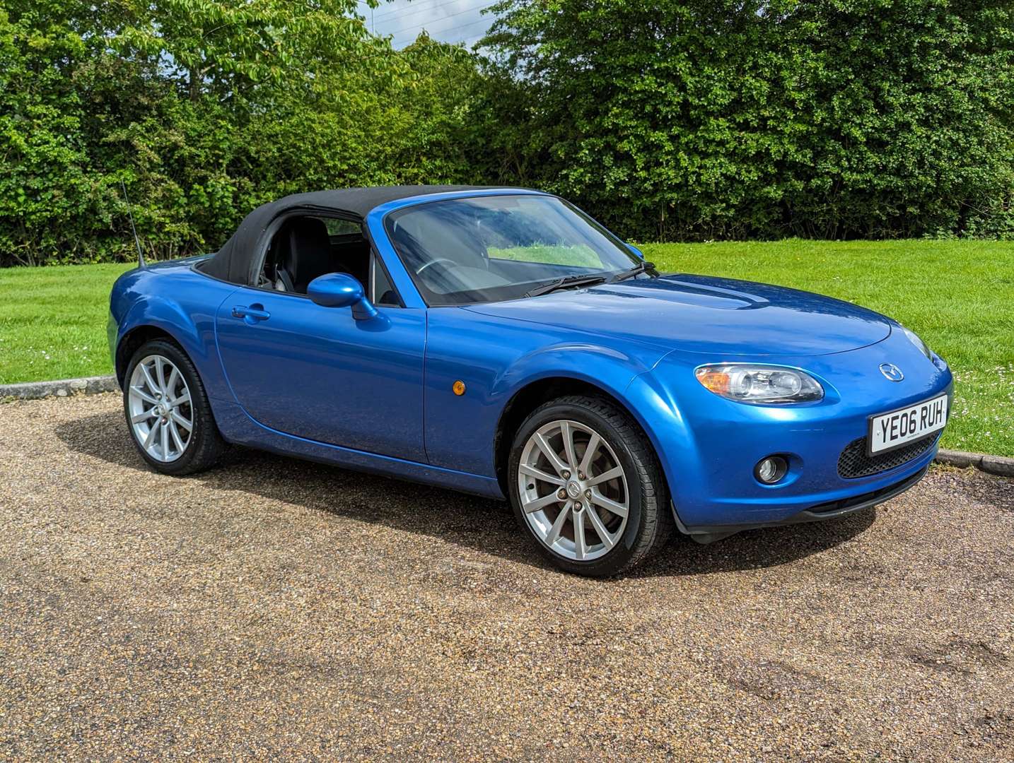 <p>2006 MAZDA MX-5 SPORT</p>