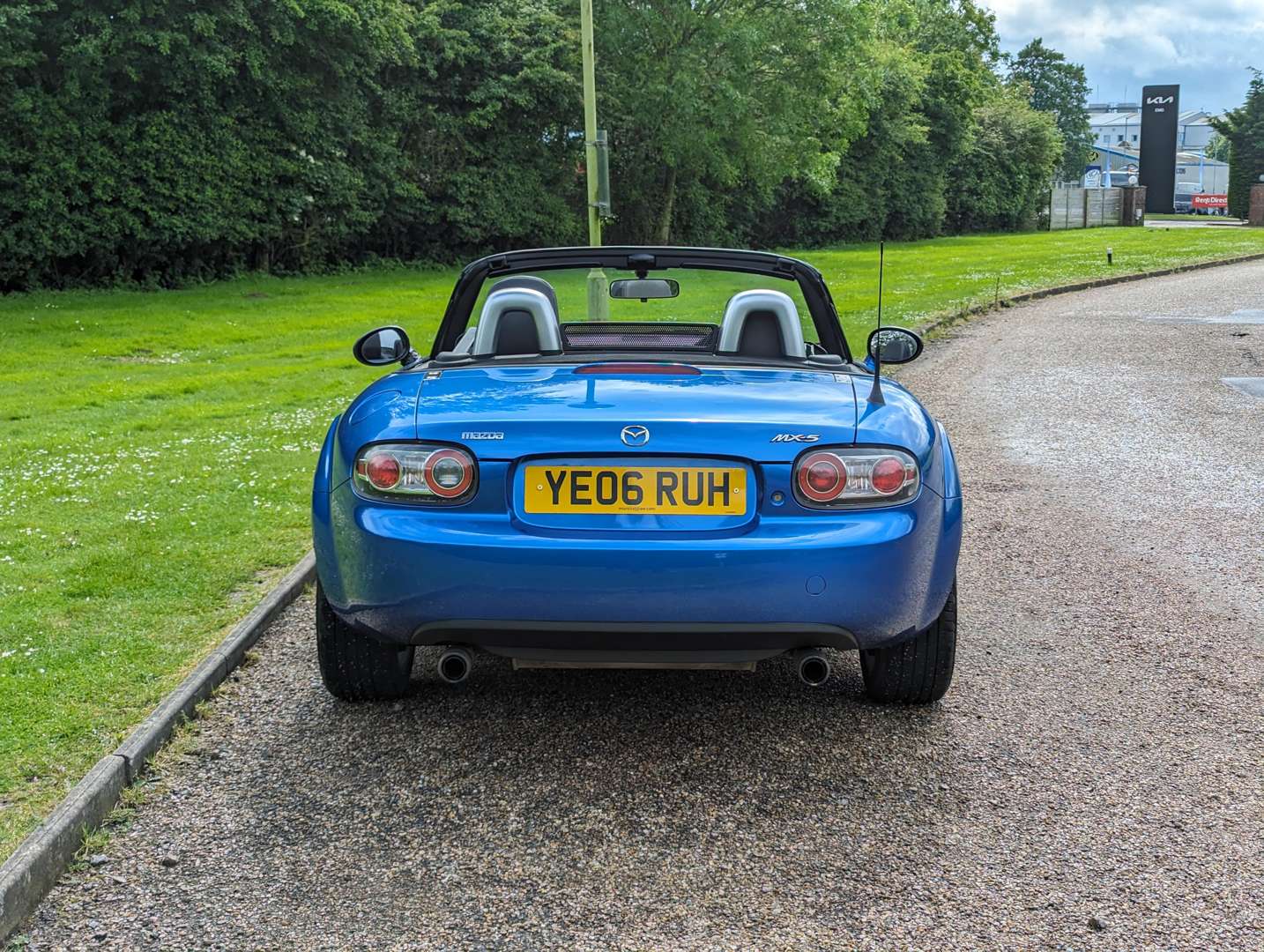 <p>2006 MAZDA MX-5 SPORT</p>