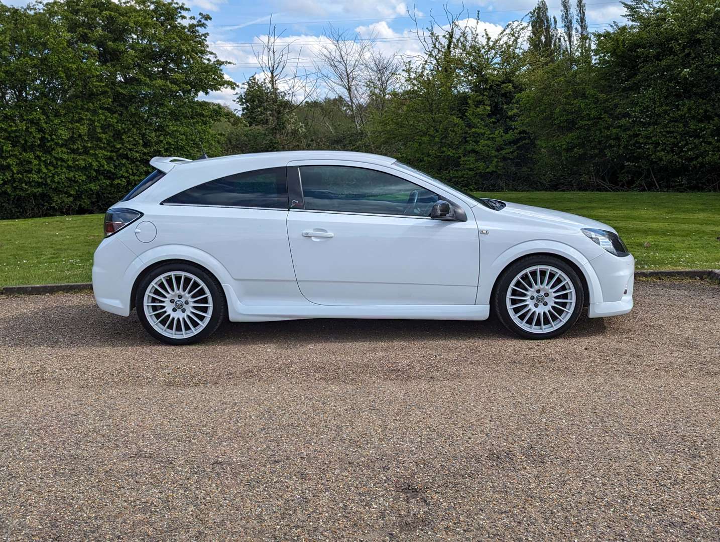 <p>2008 VAUXHALL ASTRA VXR NURBURGRING</p>