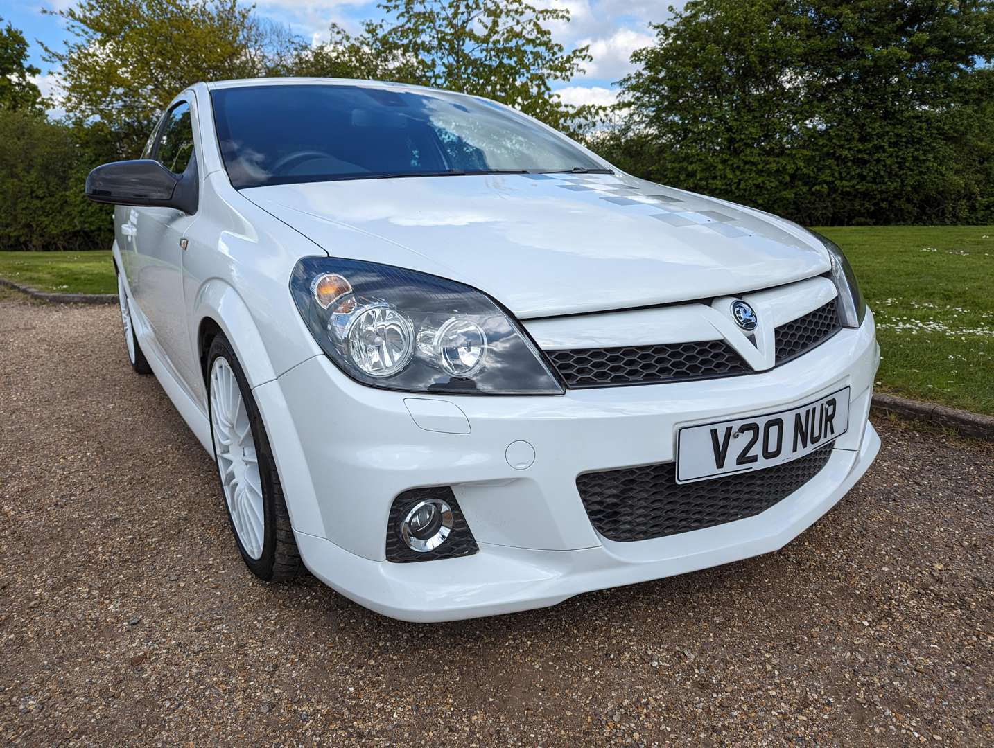 <p>2008 VAUXHALL ASTRA VXR NURBURGRING</p>