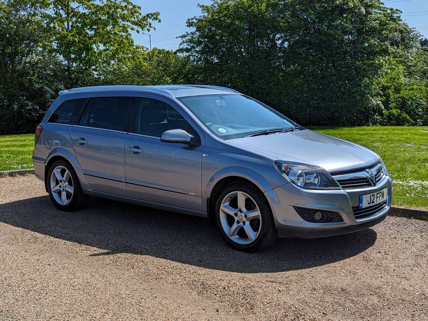 <p>2009 VAUXHALL ASTRA 1.8 SRI ESTATE 23,277 MILES</p>