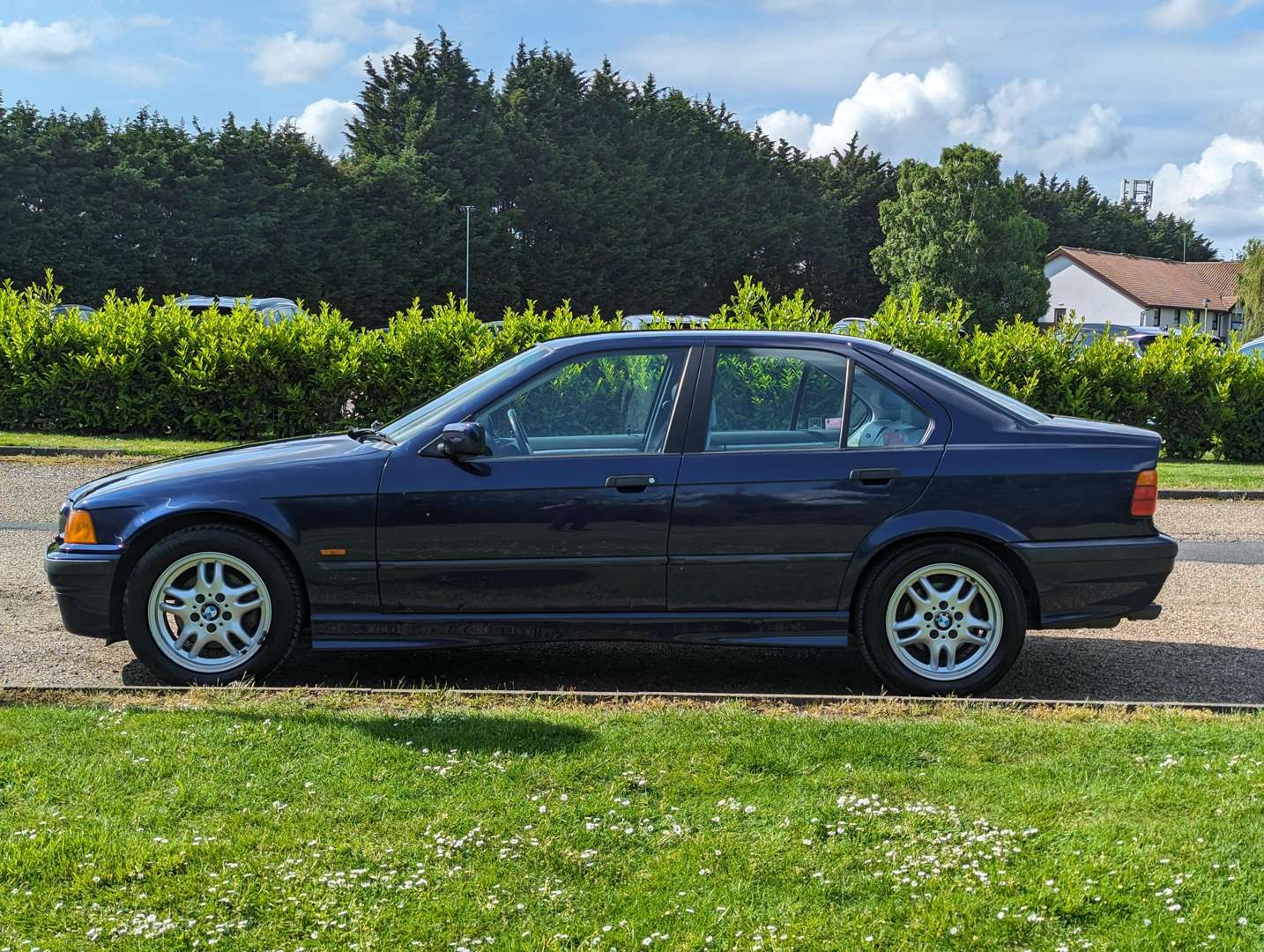 <p>1998 BMW 328I SE AUTO</p>