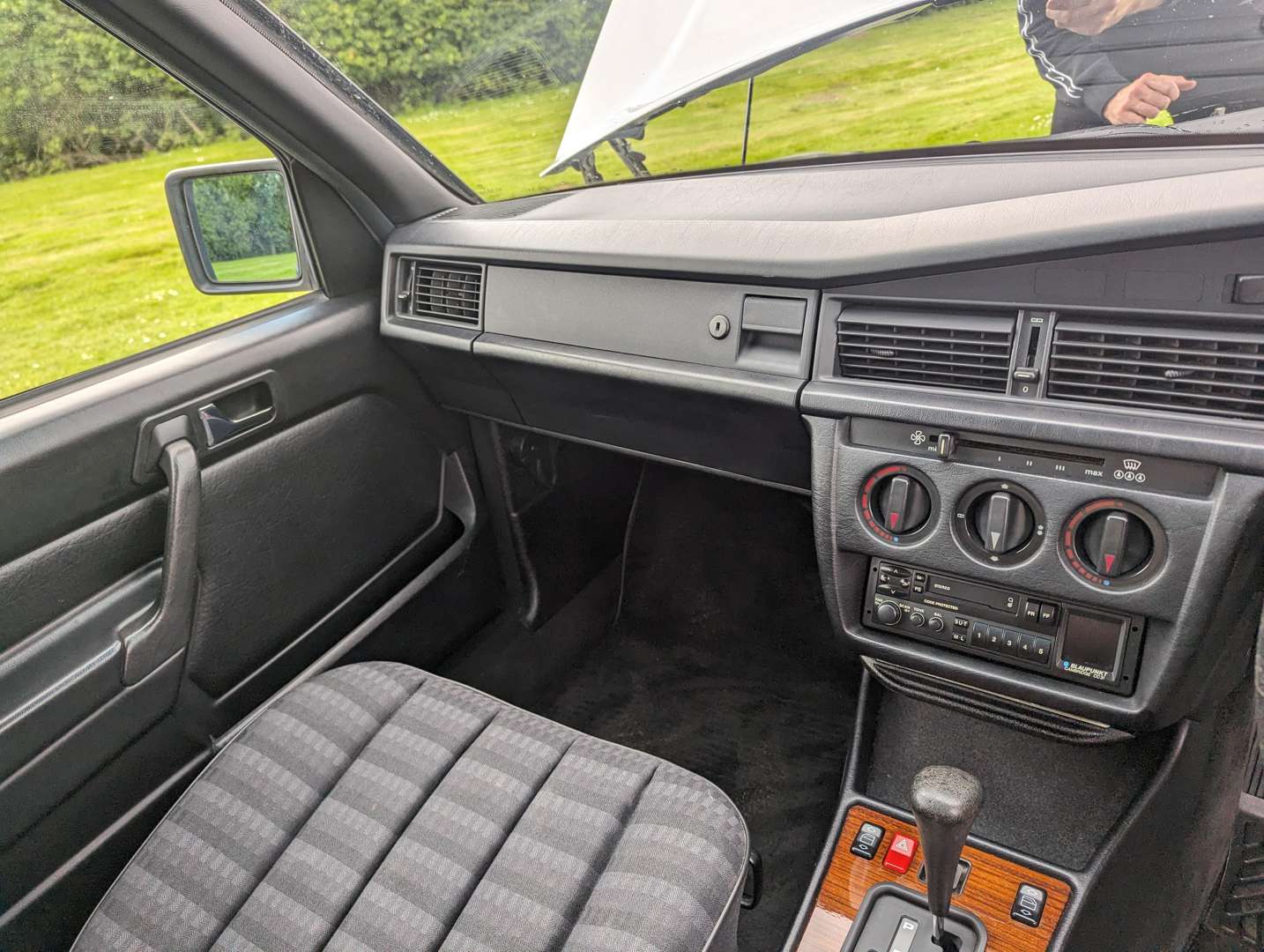 <p>1992 MERCEDES 190E 1.8 AUTO</p>