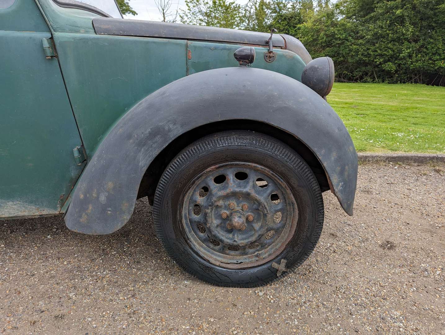 <p>1945 MORRIS EIGHT SERIES Z VAN</p>