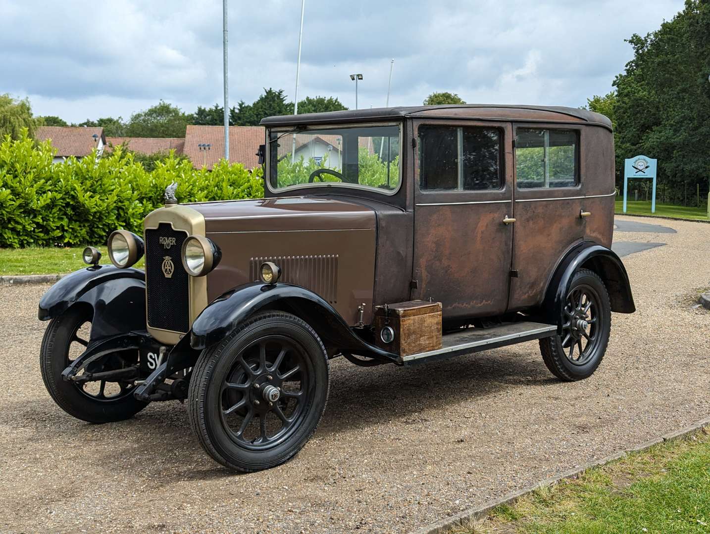 <p>1929 ROVER 10/25 WEYMANN RIVIERA SALOON&nbsp;</p>