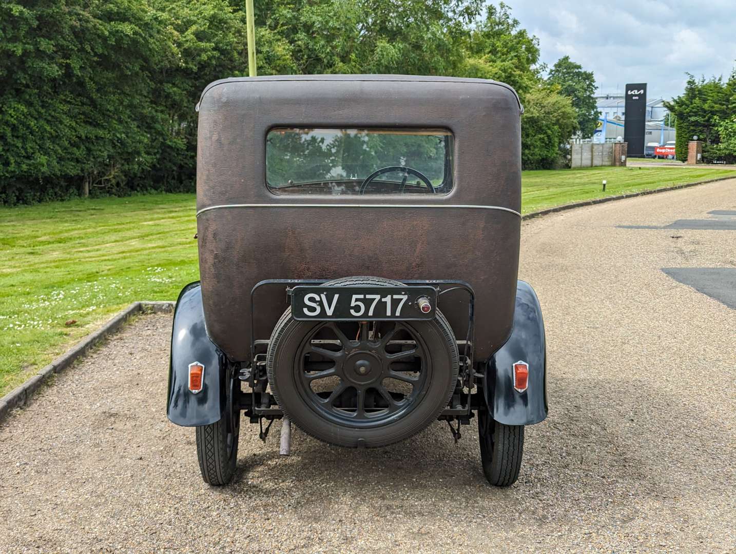 <p>1929 ROVER 10/25 WEYMANN RIVIERA SALOON&nbsp;</p>