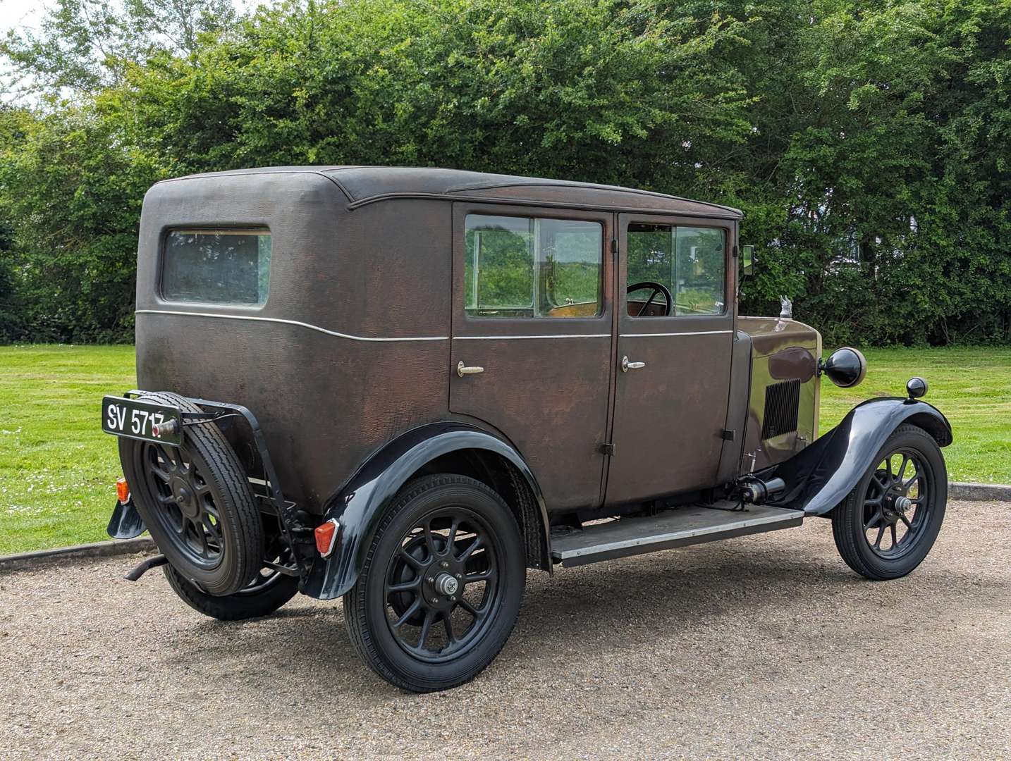 <p>1929 ROVER 10/25 WEYMANN RIVIERA SALOON&nbsp;</p>