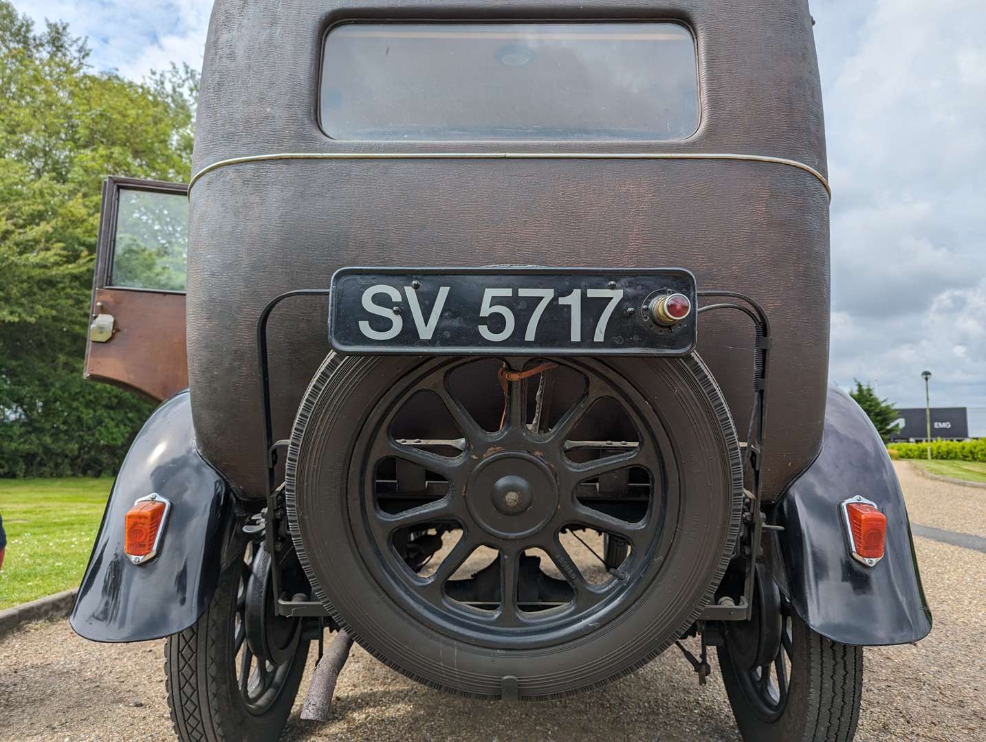 <p>1929 ROVER 10/25 WEYMANN RIVIERA SALOON&nbsp;</p>