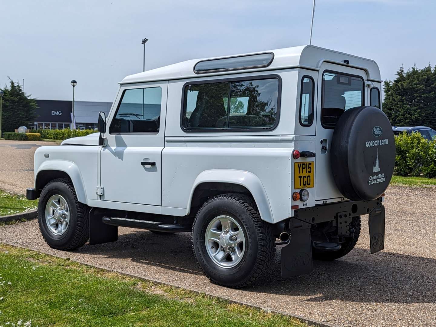 <p>2015 LAND ROVER DEFENDER 90 XS TD</p>