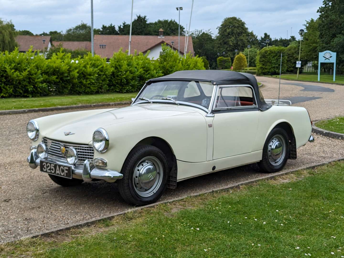 <p>1961 AUSTIN HEALEY SPRITE&nbsp;</p>