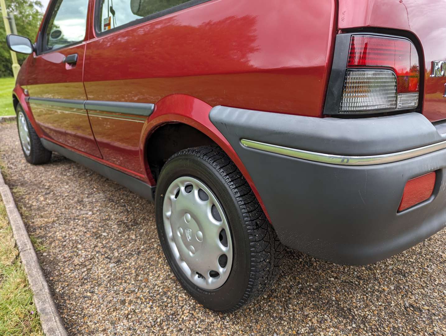 <p>1997 ROVER 100 ASCOT 12,000 MILES</p>