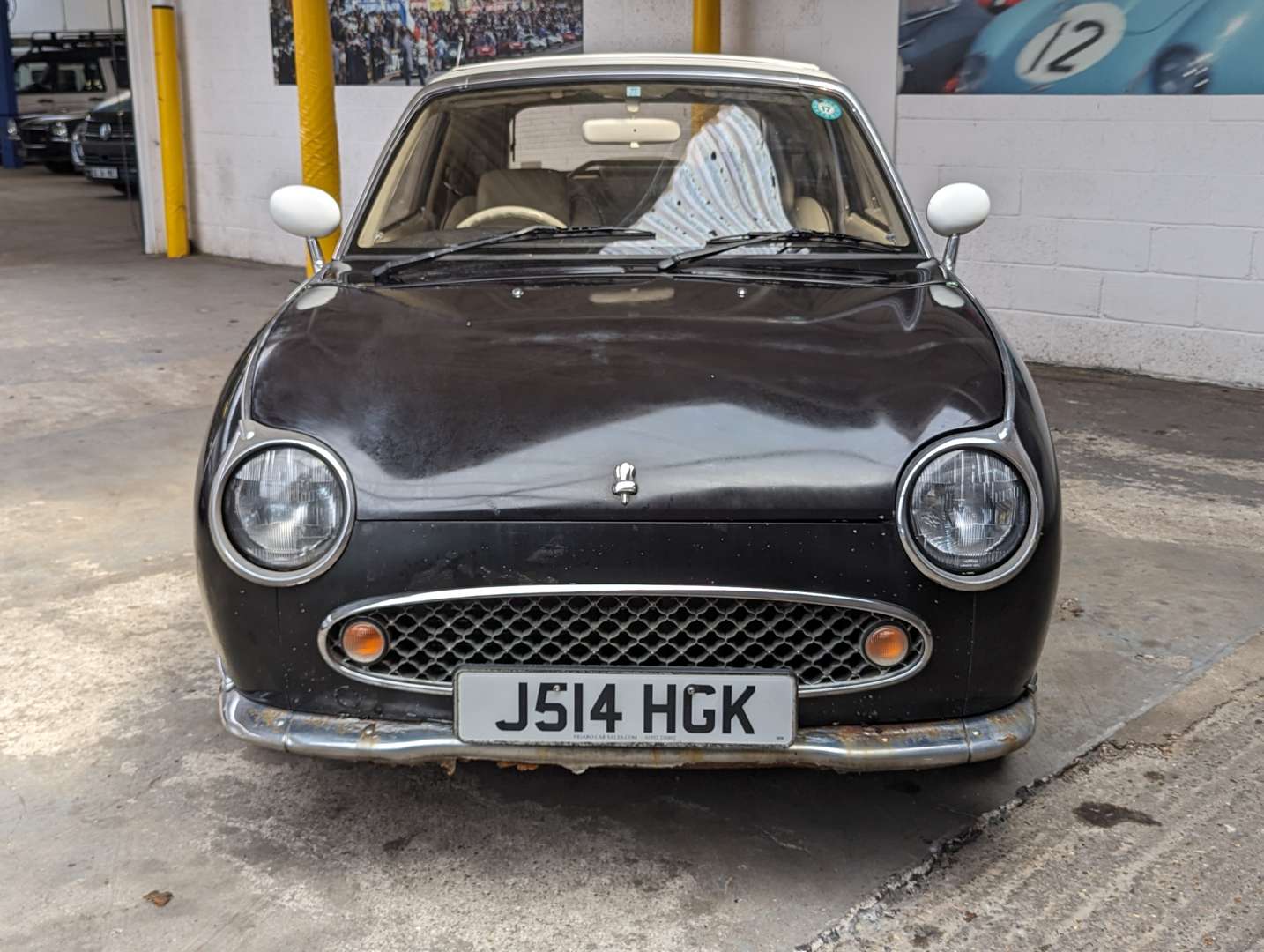 <p>1991 NISSAN FIGARO AUTO&nbsp;</p>