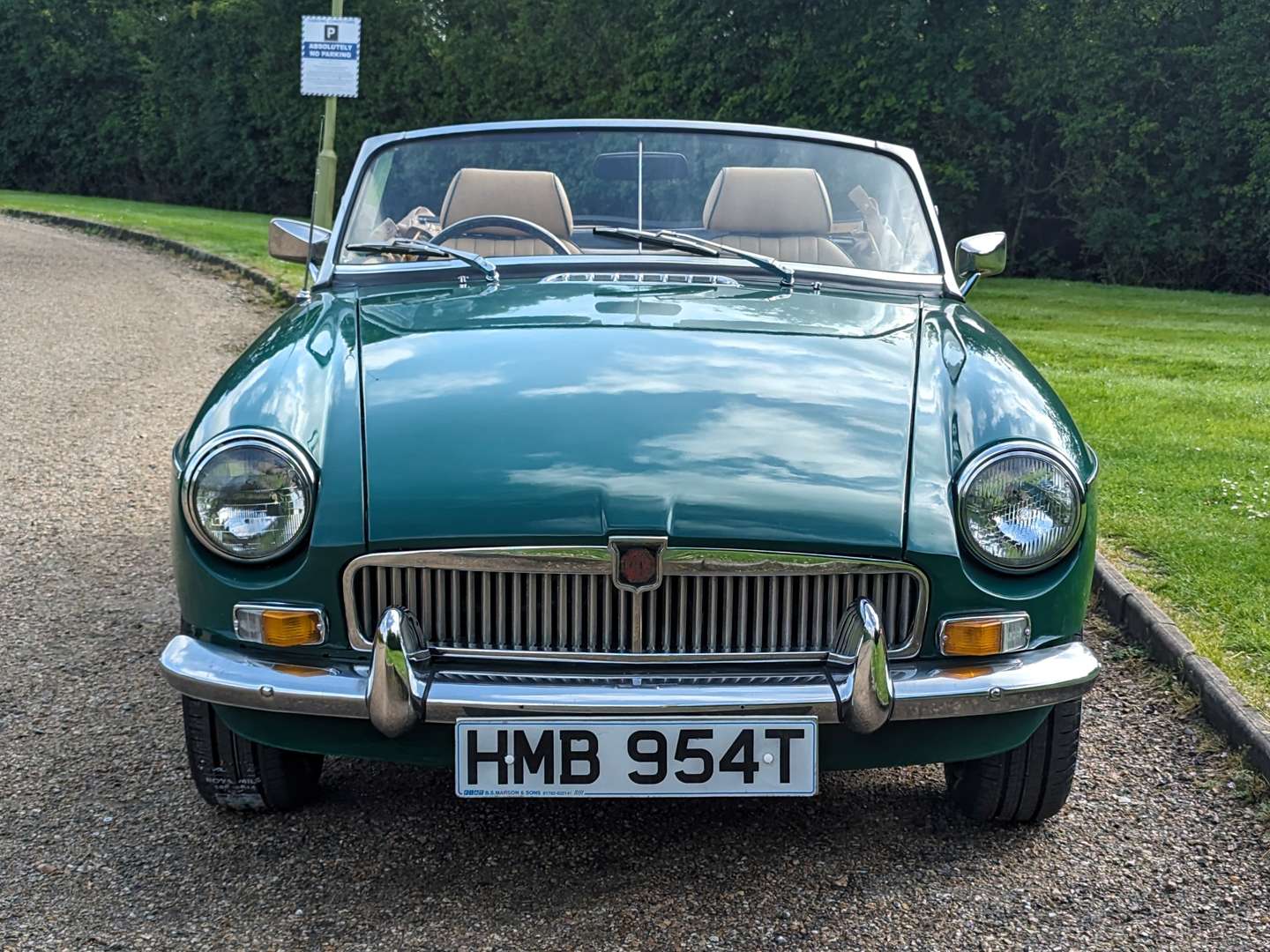 <p>1978 MG B ROADSTER</p>