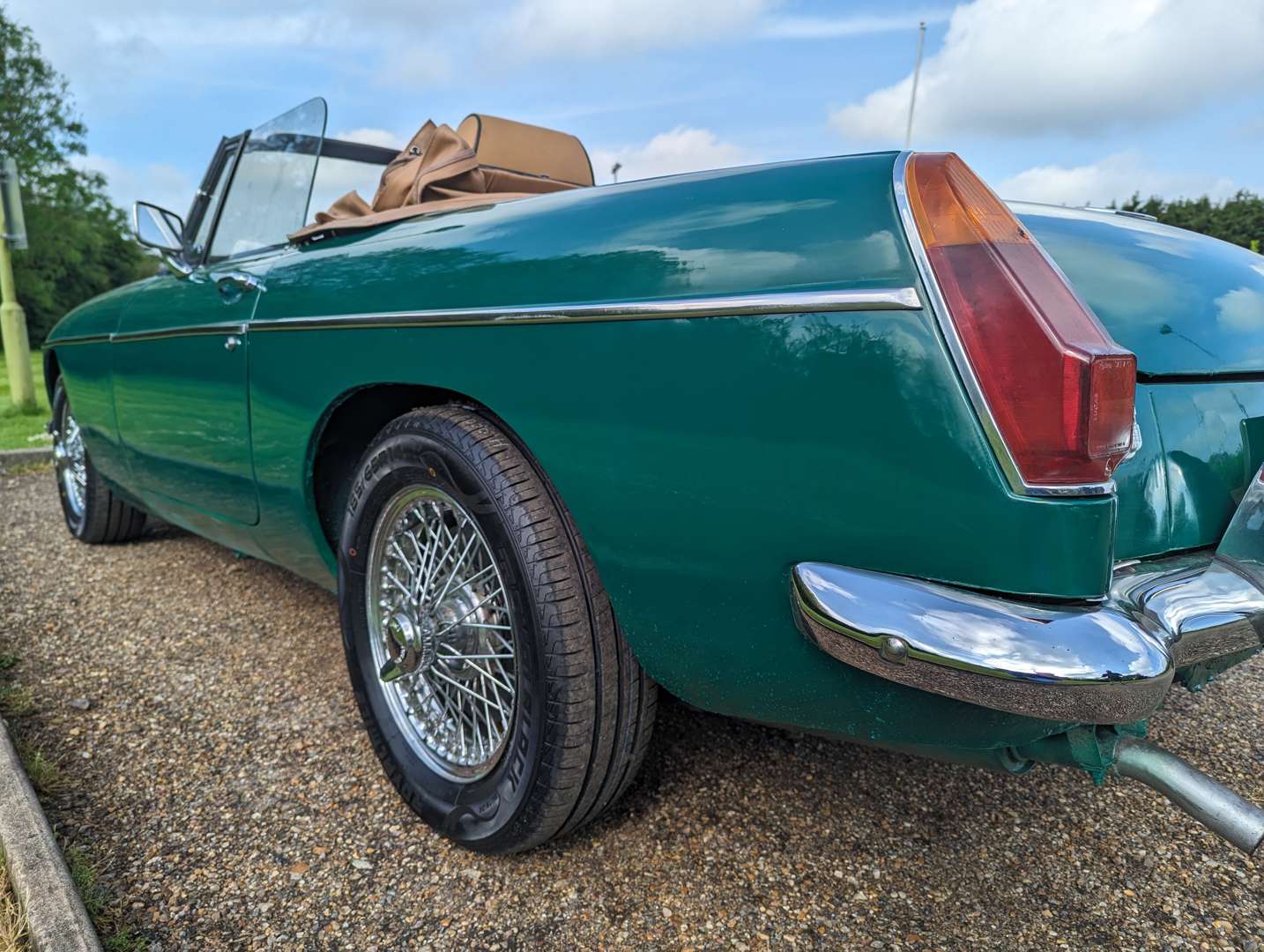 <p>1978 MG B ROADSTER</p>