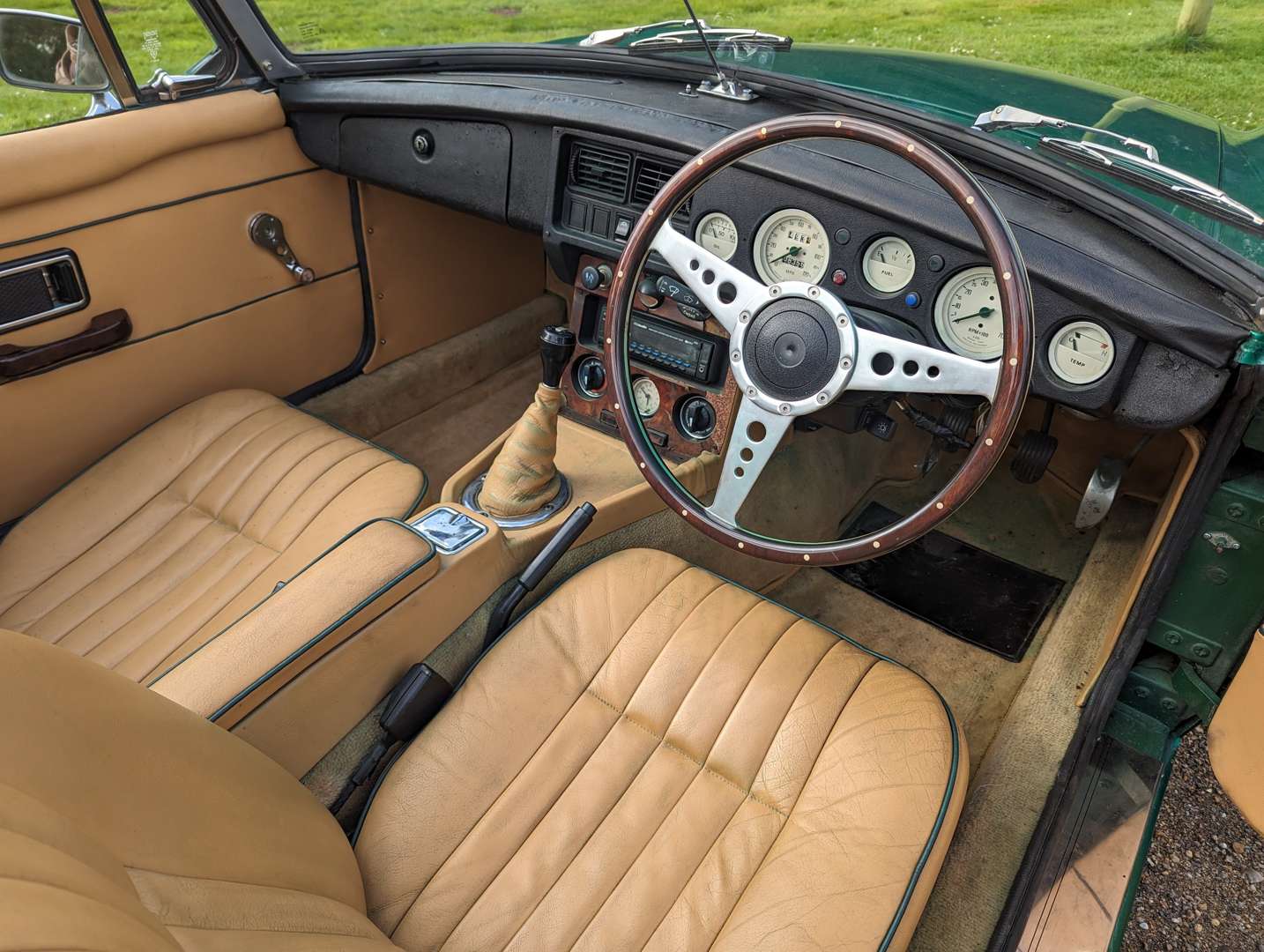 <p>1978 MG B ROADSTER</p>