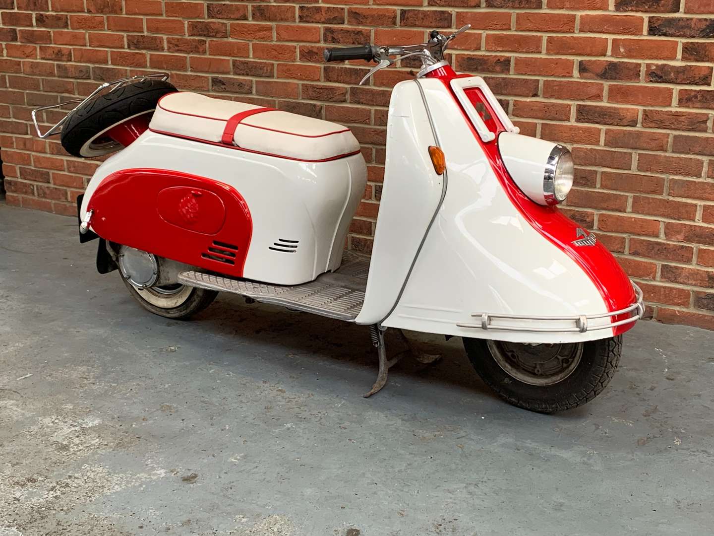 <p>1956 HEINKEL TOURIST 175CC</p>