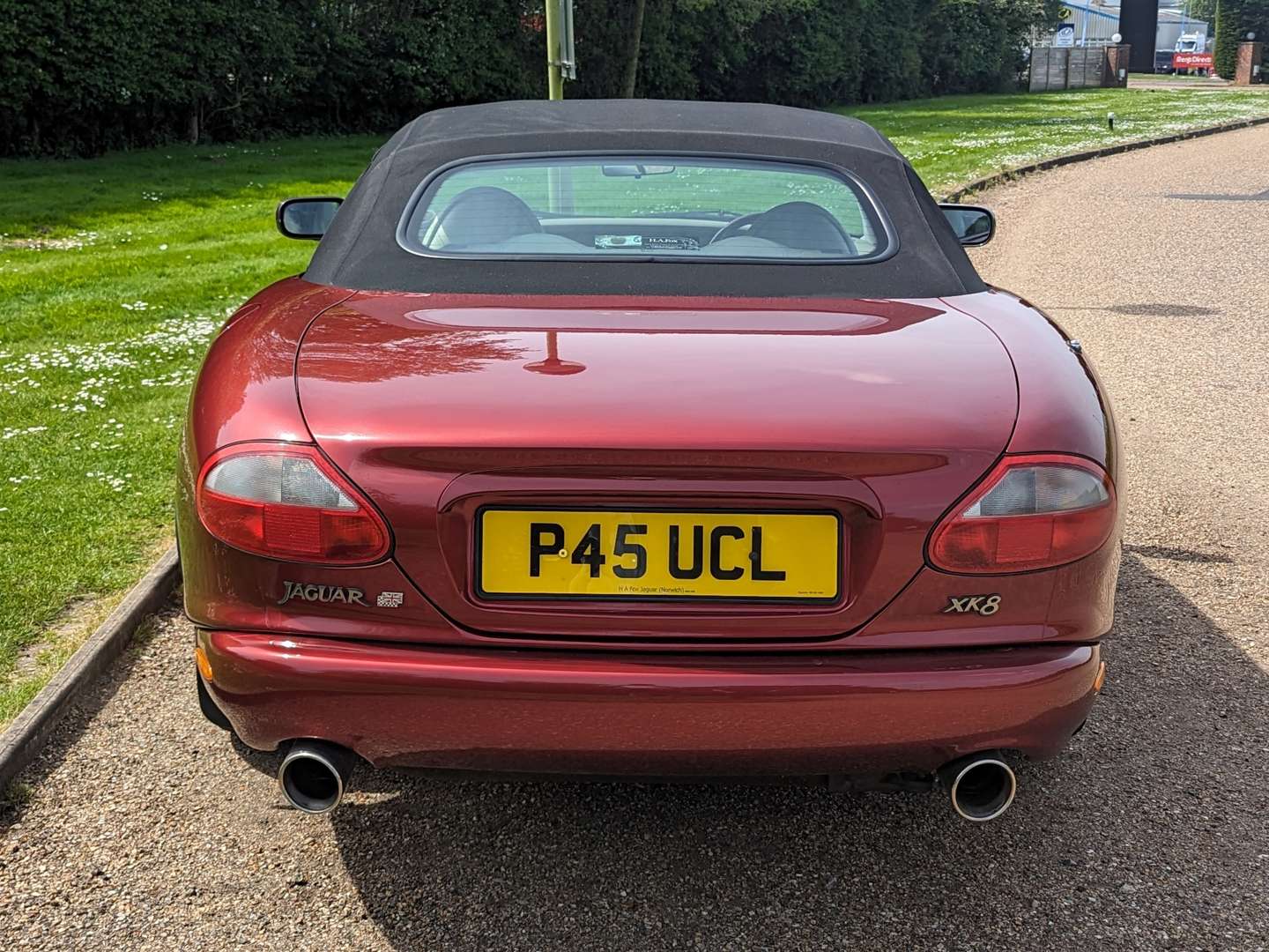 <p>1997 JAGUAR XK8 4.0 CONVERTIBLE AUTO</p>