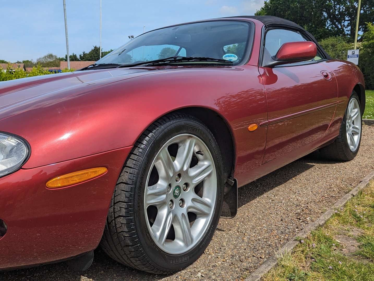 <p>1997 JAGUAR XK8 4.0 CONVERTIBLE AUTO</p>