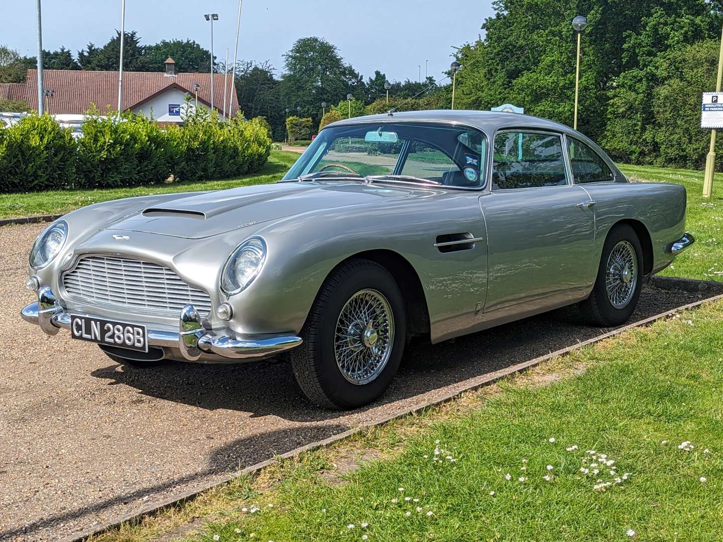 <p>1964 ASTON MARTIN DB5</p>