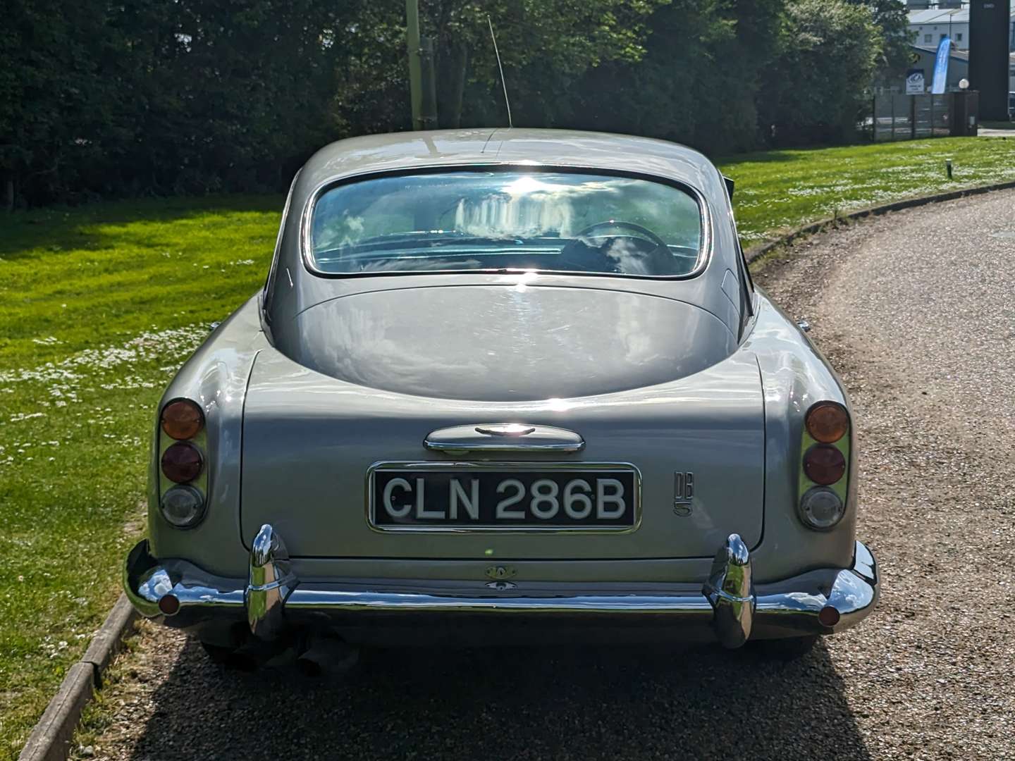 <p>1964 ASTON MARTIN DB5</p>