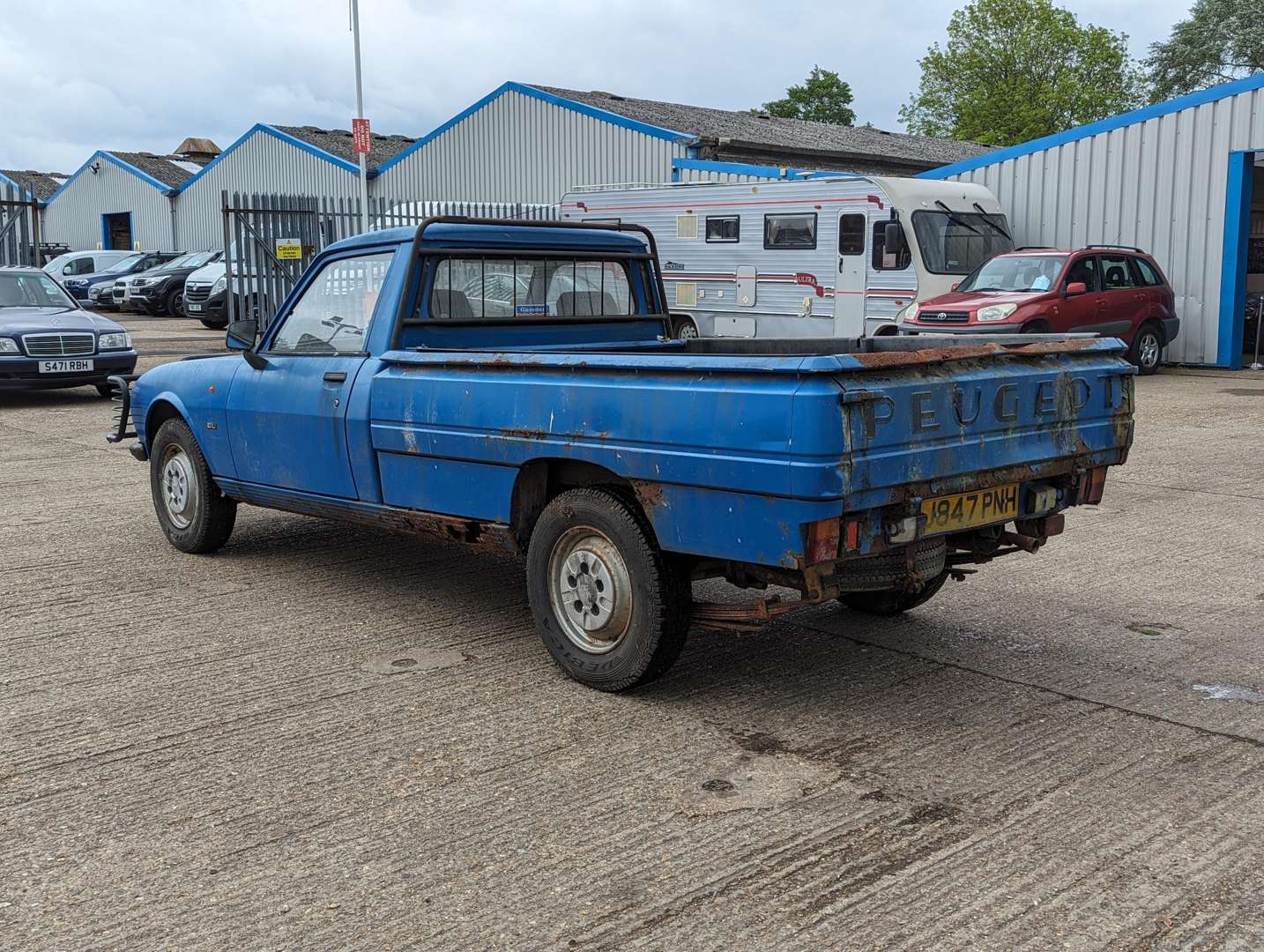 <p>1992 PEUGEOT 504 GL DIESEL PICK-UP ONE OWNER&nbsp;</p>