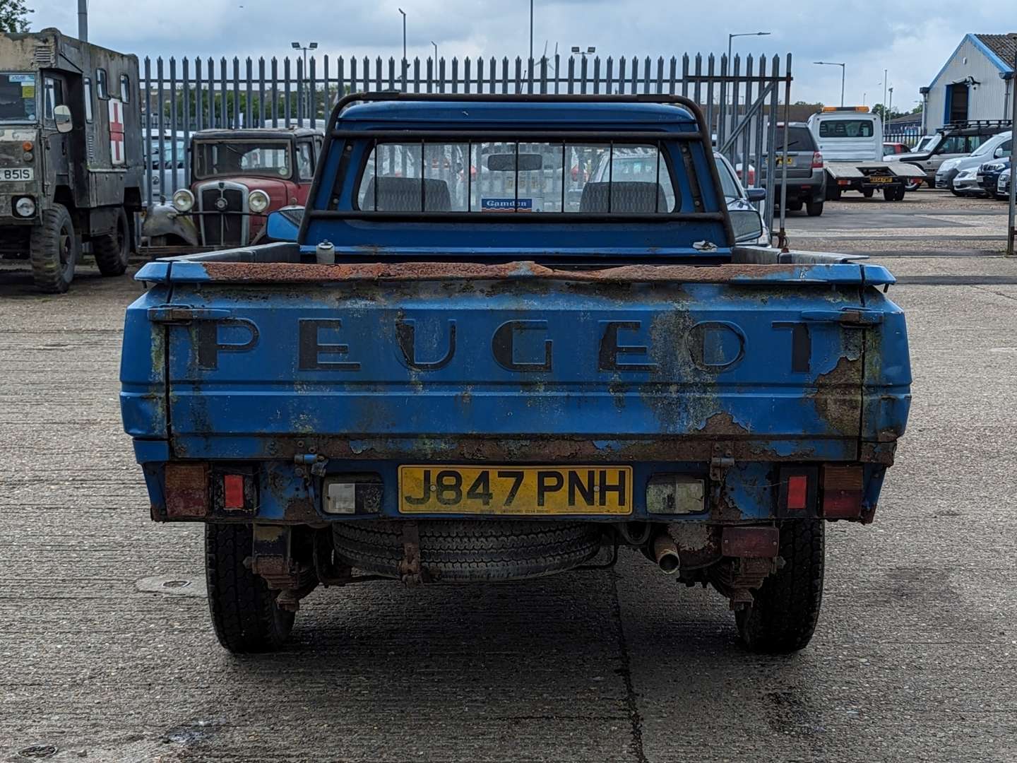 <p>1992 PEUGEOT 504 GL DIESEL PICK-UP ONE OWNER&nbsp;</p>