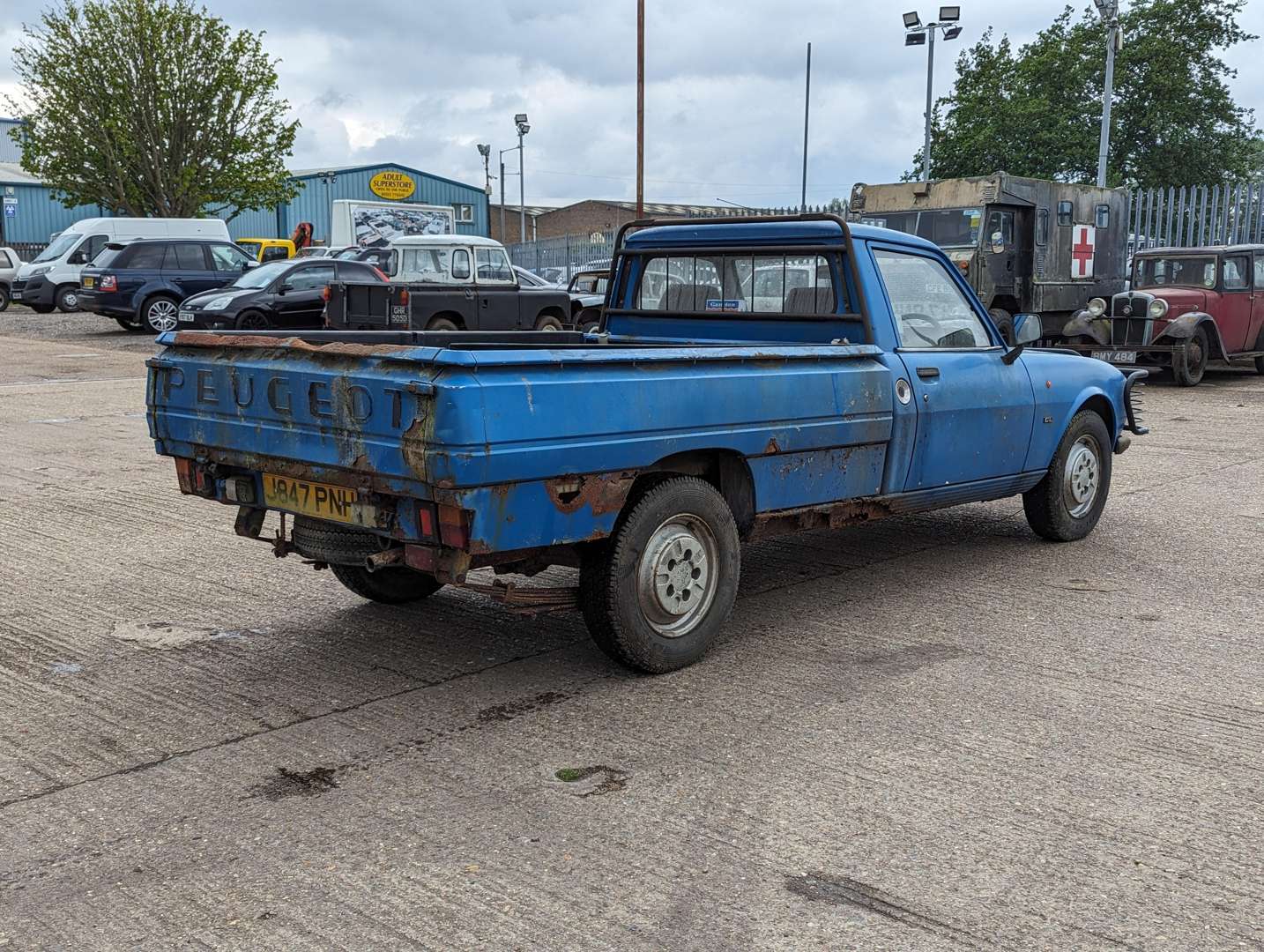 <p>1992 PEUGEOT 504 GL DIESEL PICK-UP ONE OWNER&nbsp;</p>