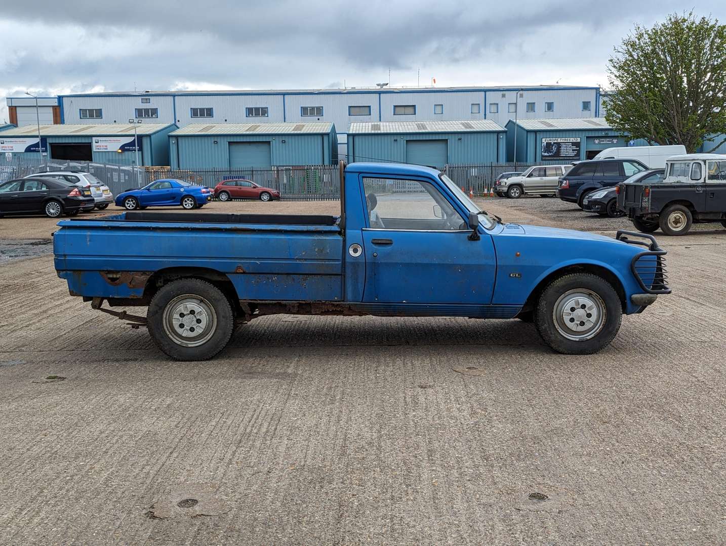 <p>1992 PEUGEOT 504 GL DIESEL PICK-UP ONE OWNER&nbsp;</p>