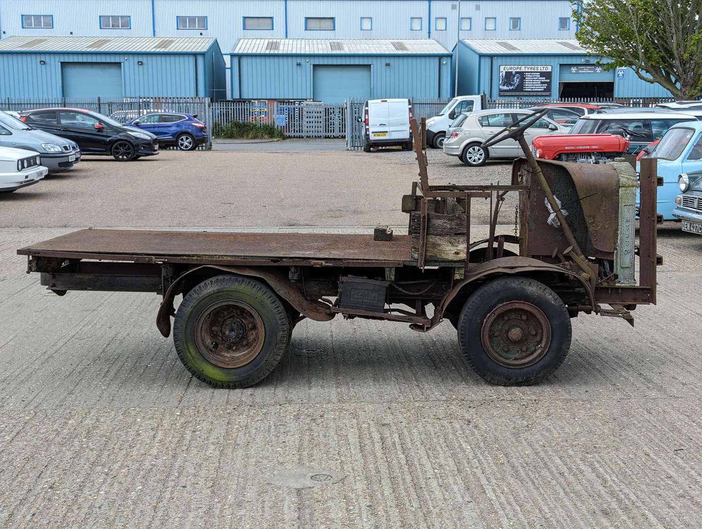 <p>Mercury Truck & Tractor Co</p>