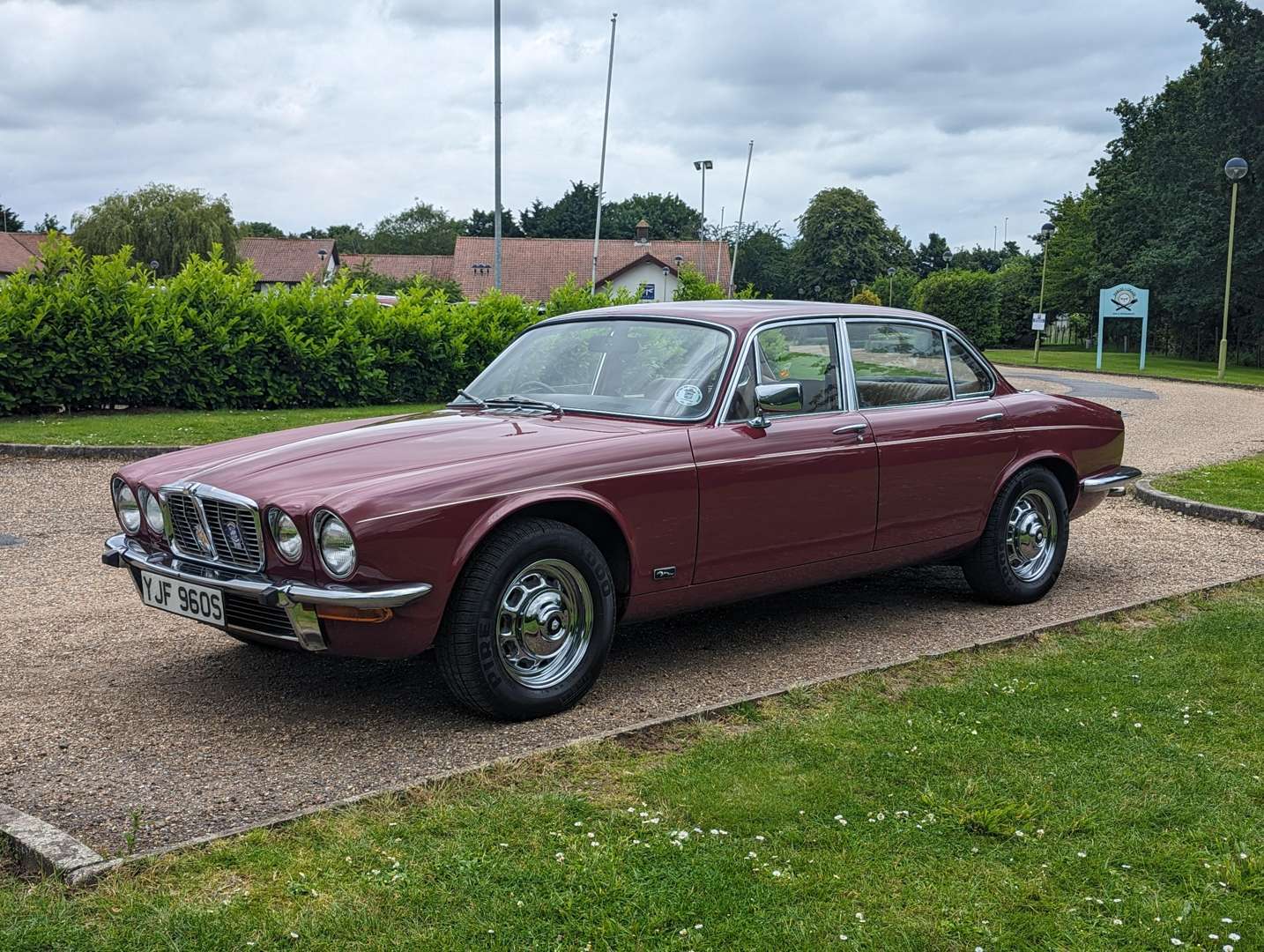 <p>1977 JAGUAR XJ 3.4 AUTO&nbsp;</p>