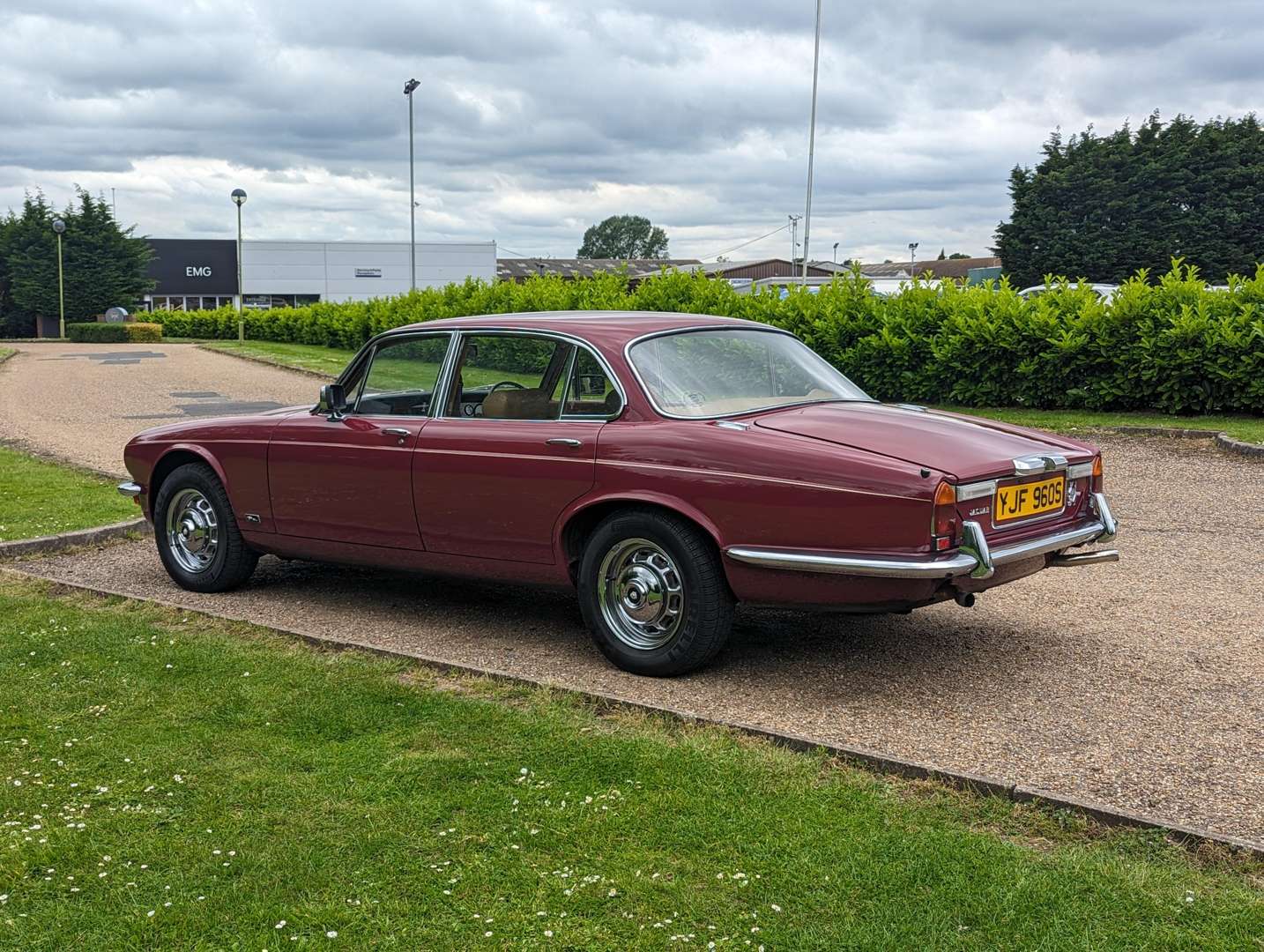 <p>1977 JAGUAR XJ 3.4 AUTO&nbsp;</p>