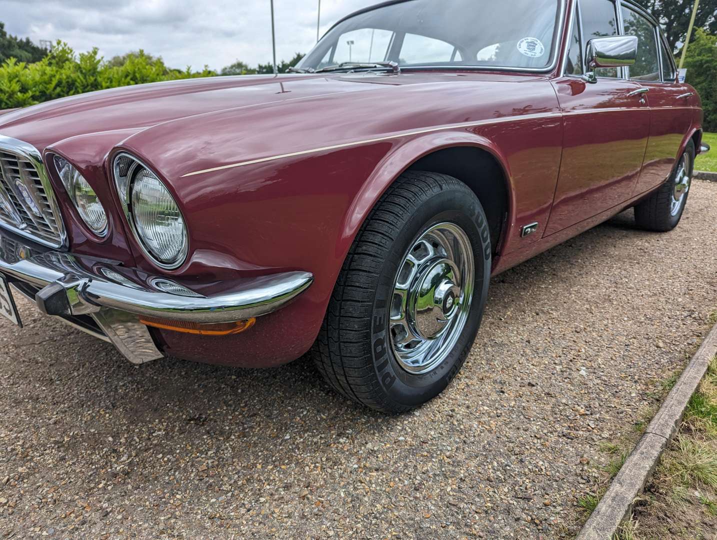 <p>1977 JAGUAR XJ 3.4 AUTO&nbsp;</p>