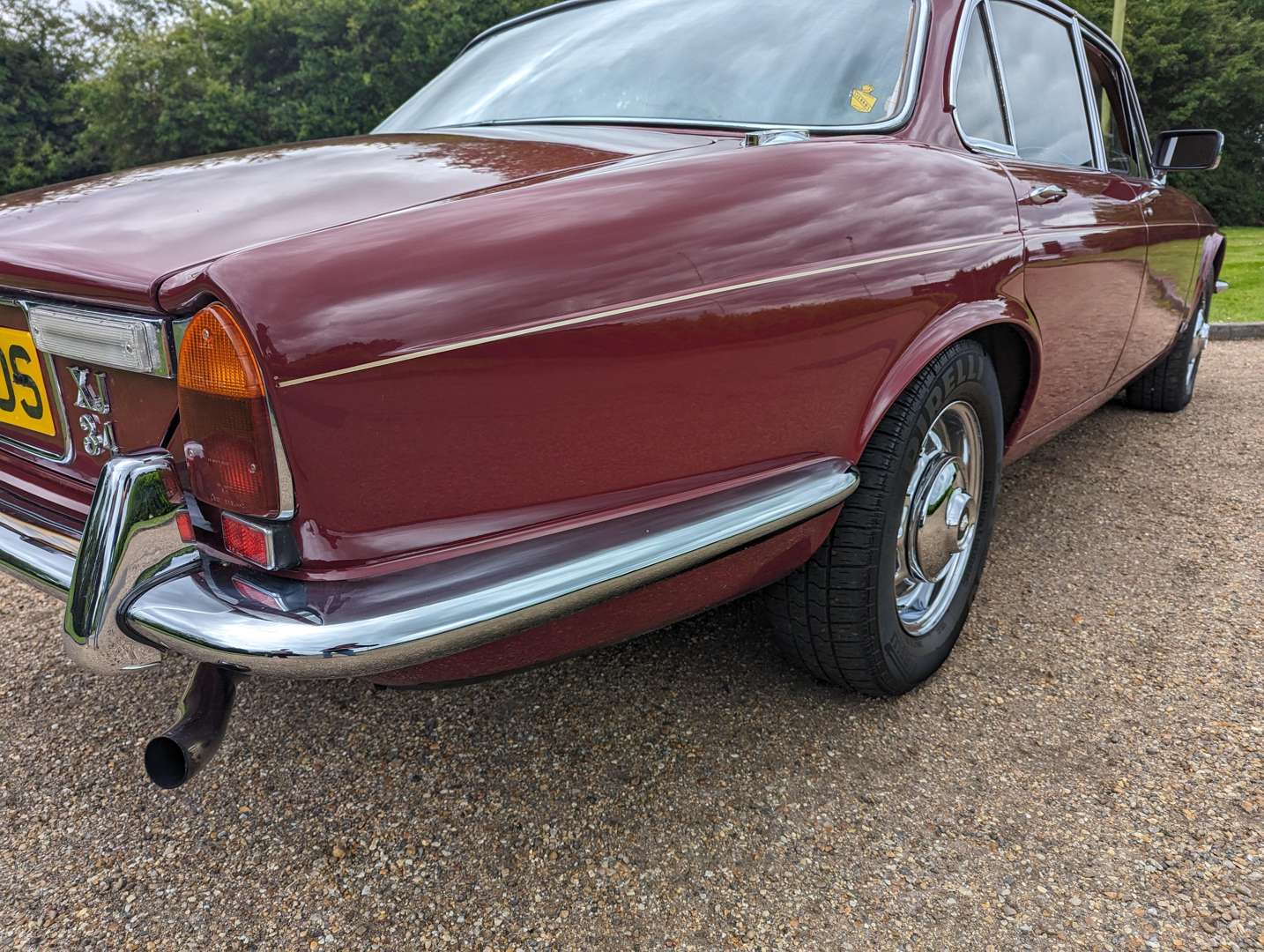 <p>1977 JAGUAR XJ 3.4 AUTO&nbsp;</p>