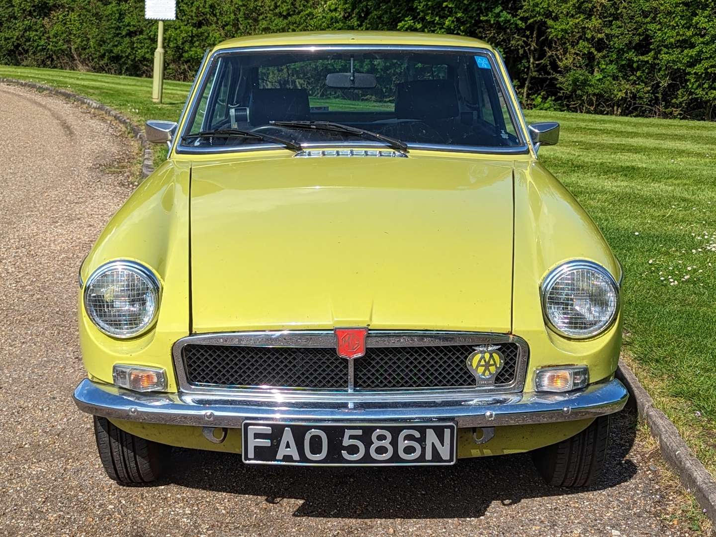 <p>1974 MG B GT</p>