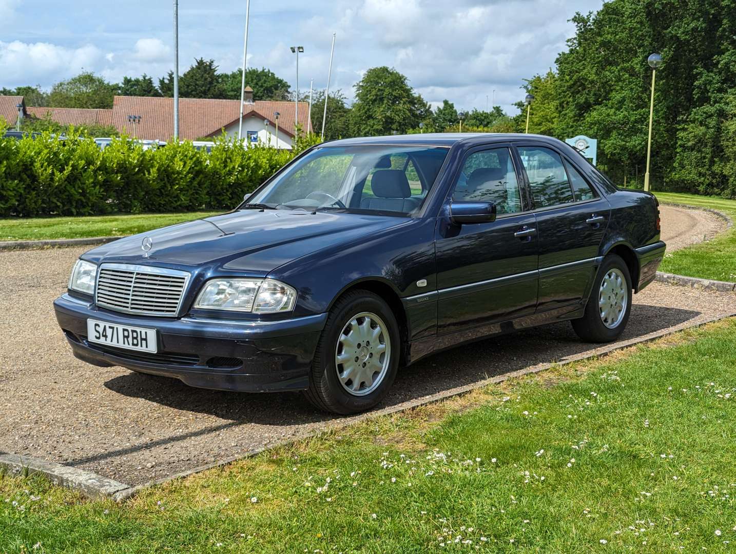 <p>1998 MERCEDES C180 ELEGANCE AUTO</p>