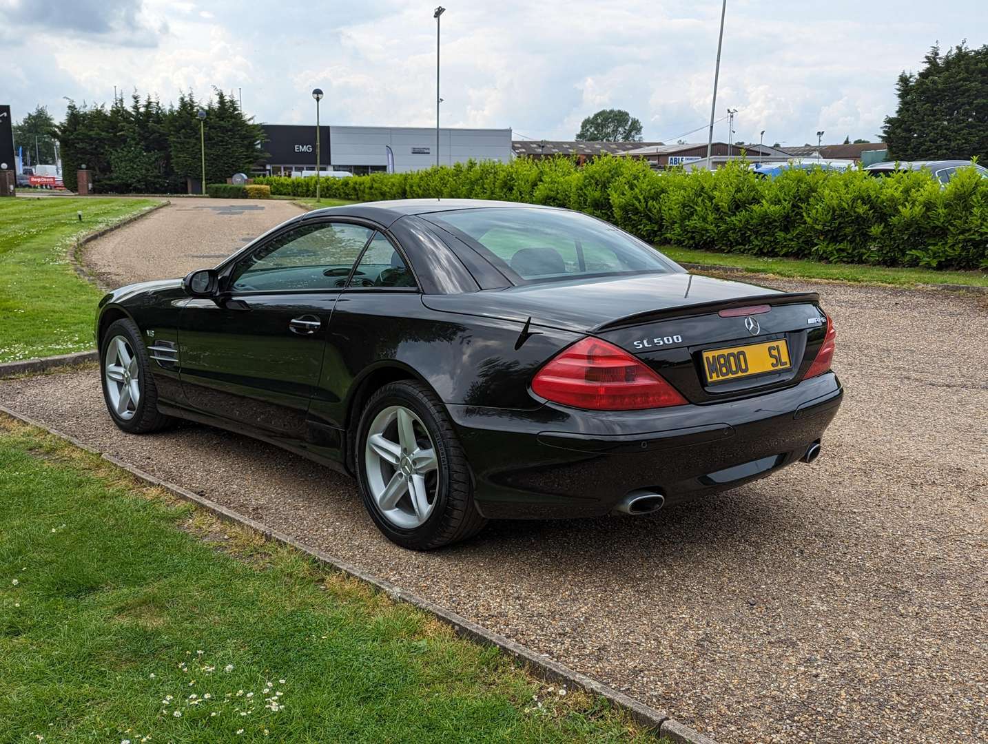 <p>2003 MERCEDES SL500</p>