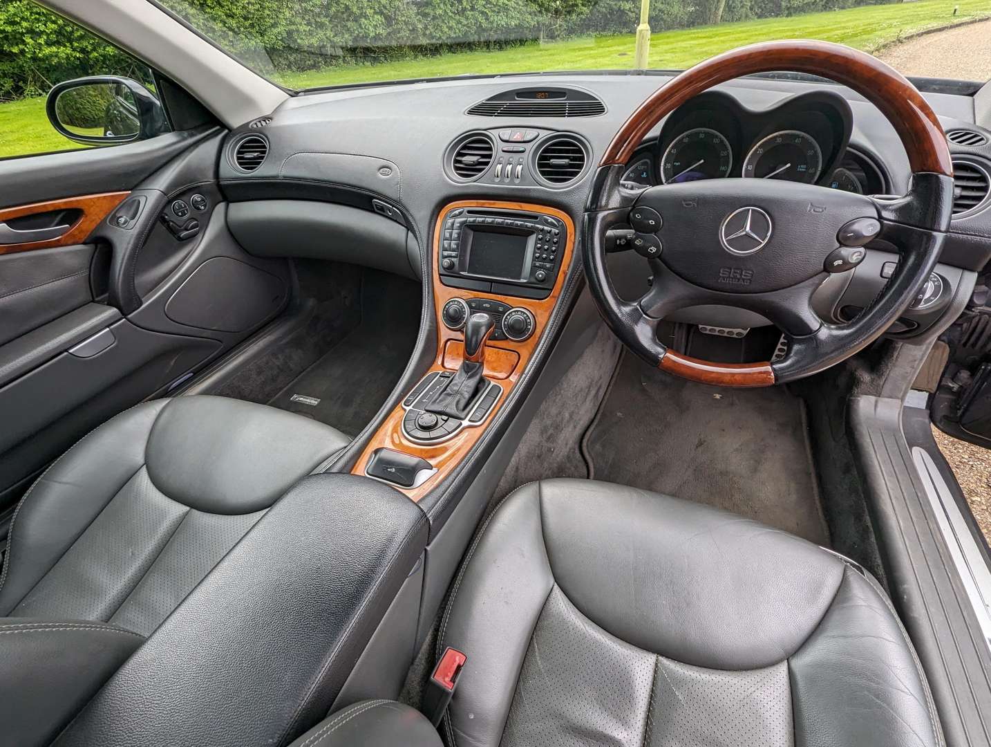 <p>2003 MERCEDES SL500</p>