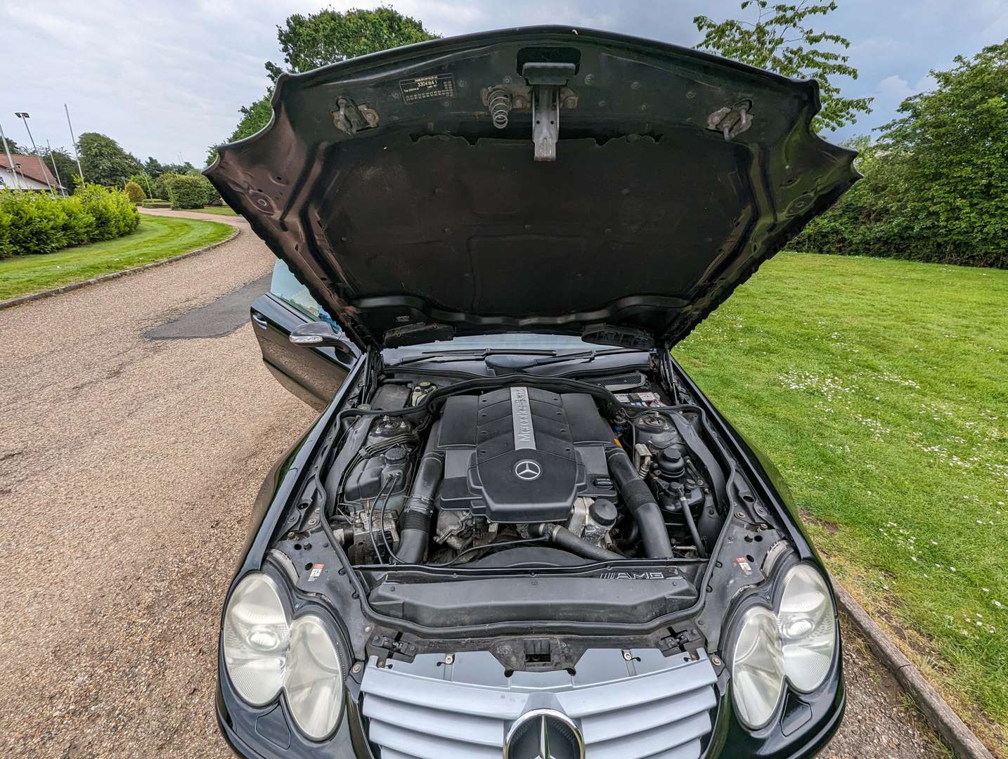 <p>2003 MERCEDES SL500</p>