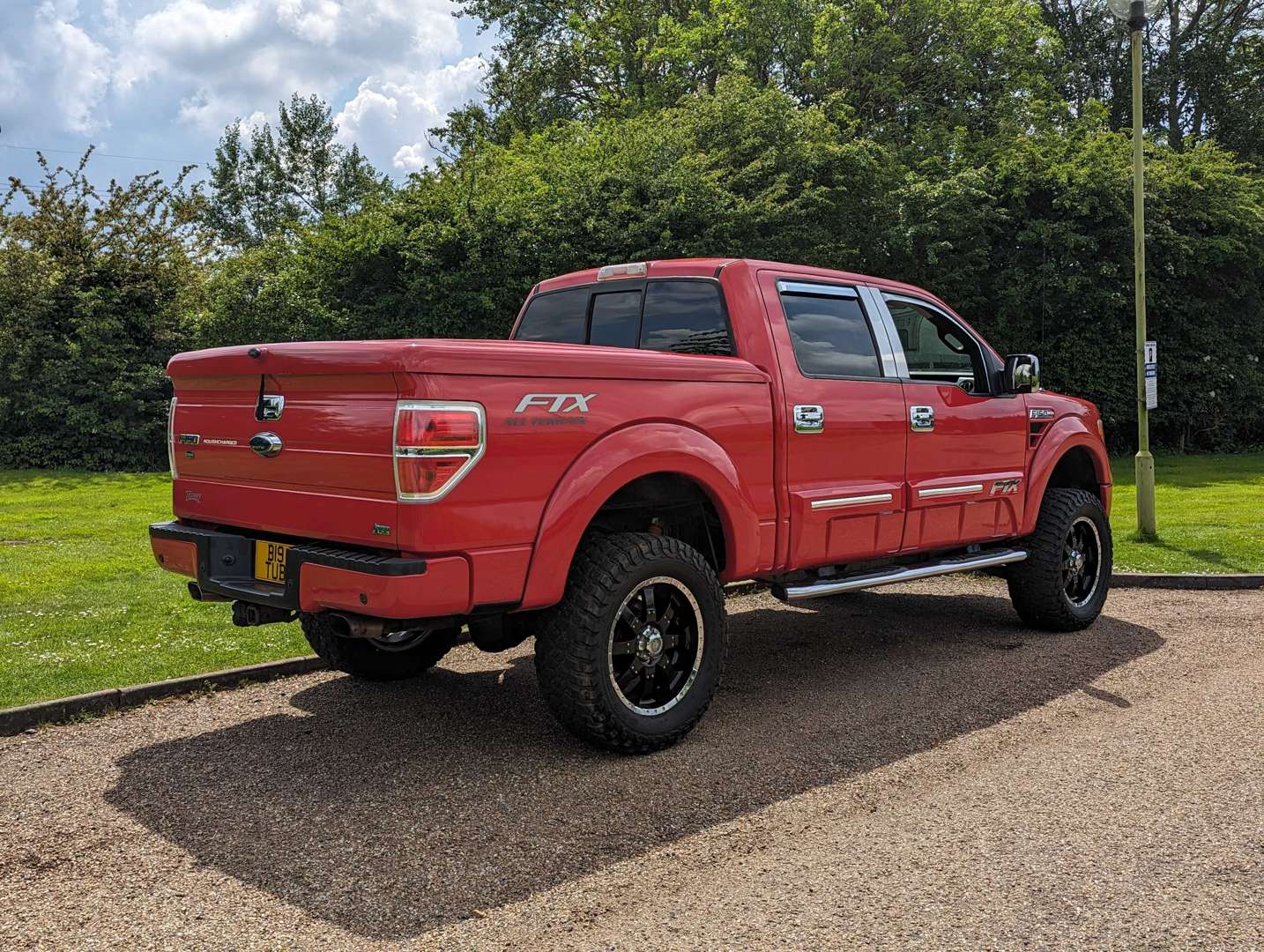 <p>2010 FORD F150 5.4 V8 PICK-UP LHD</p>