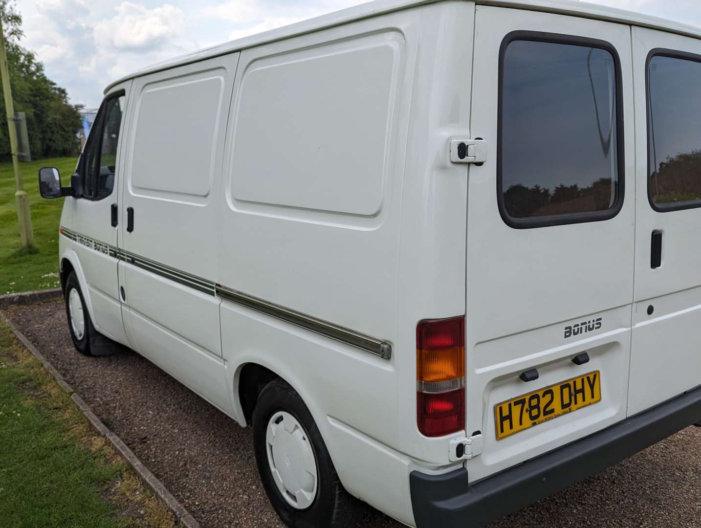 <p>1991 FORD TRANSIT BONUS</p>