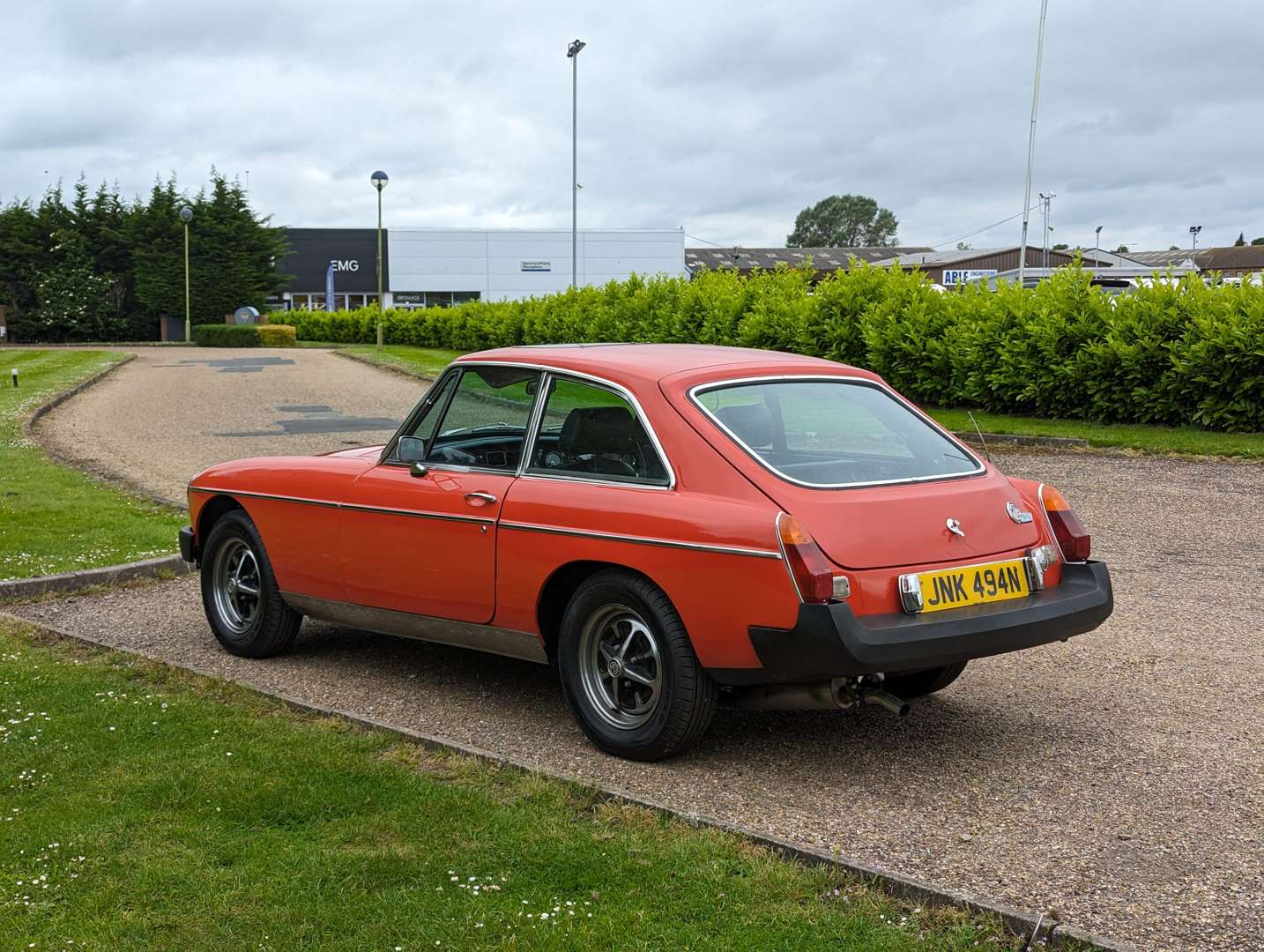 <p>1975 MG B GT&nbsp;</p>