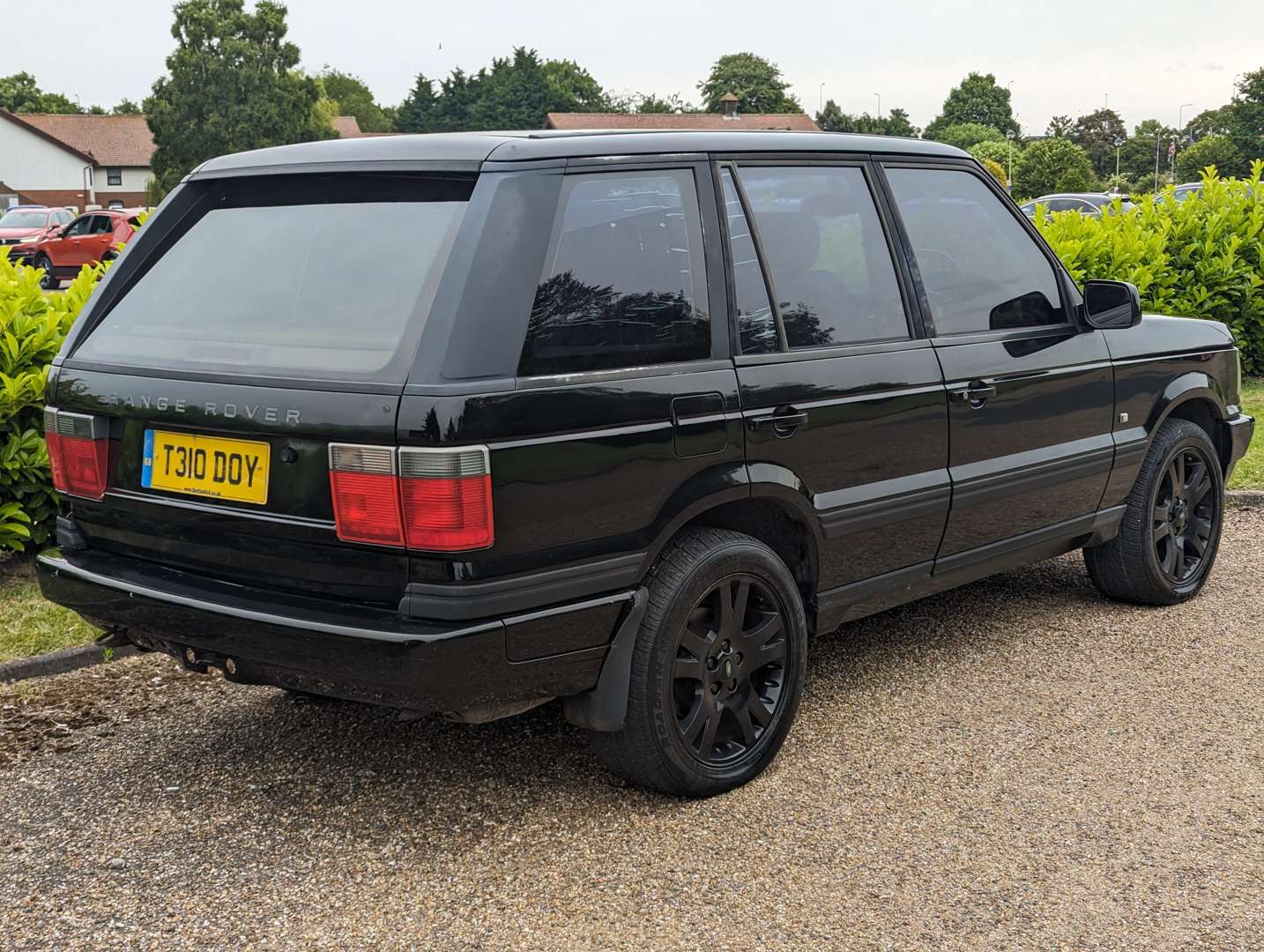 <p>1999 RANGE ROVER 4.6 HSE AUTO</p>