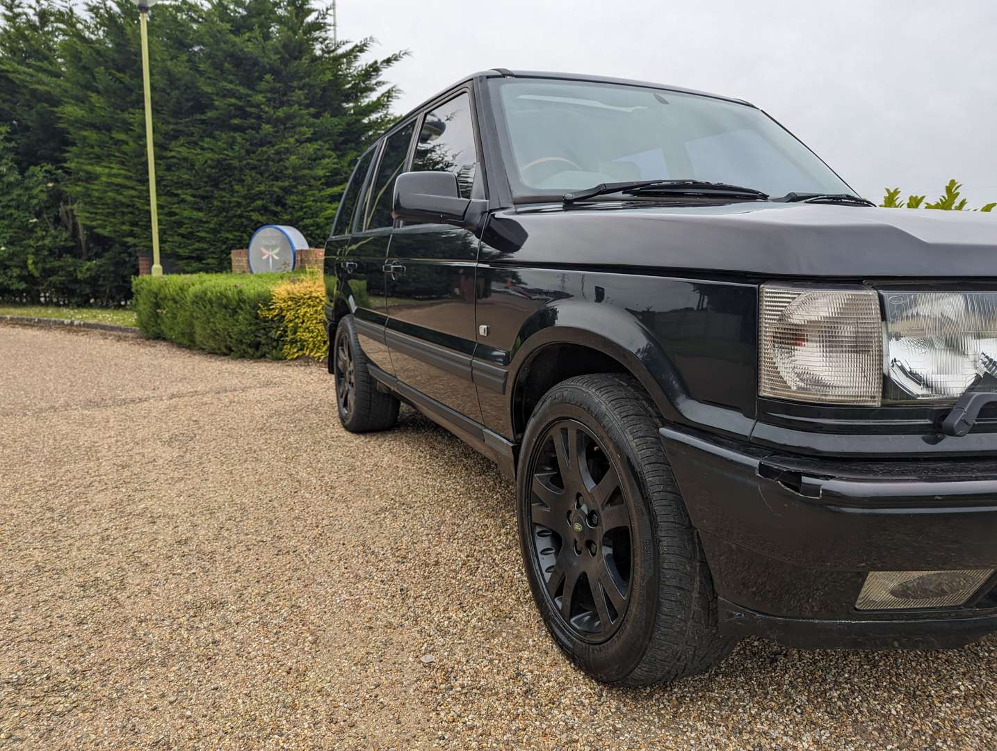 <p>1999 RANGE ROVER 4.6 HSE AUTO</p>