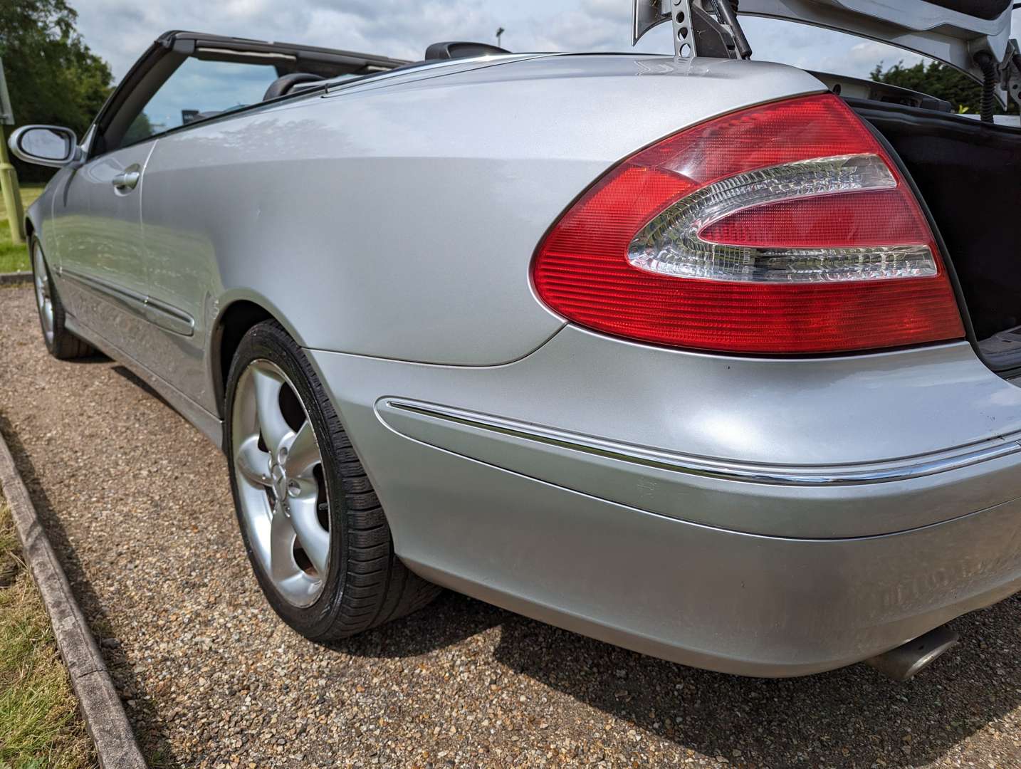 <p>2004 MERCEDES CLK 320 AVANTGARDE AUTO</p>