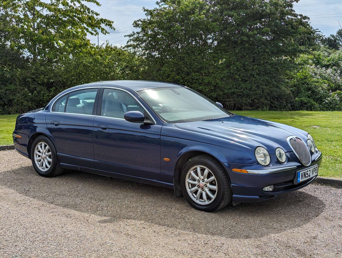 <p>2003 JAGUAR S-TYPE 2.5 V6 SE AUTO</p>